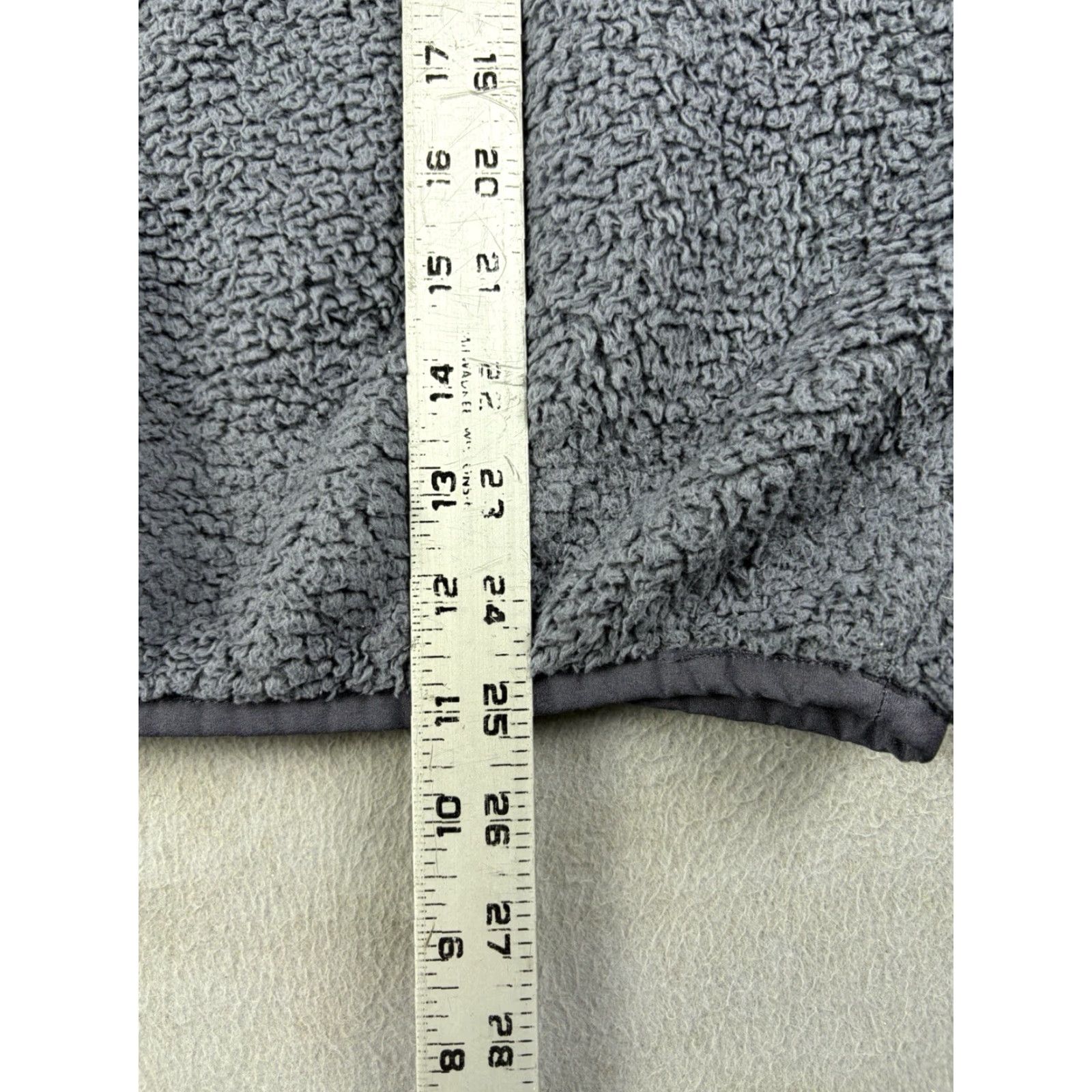 Patagonia Patagonia Sweater Women’s L Gray Fleece Mock Neck Logo Zipper Outdoor Pullover Long Sleeve Quarter Zip Size L / US 10 / IT 46 - 8 Thumbnail