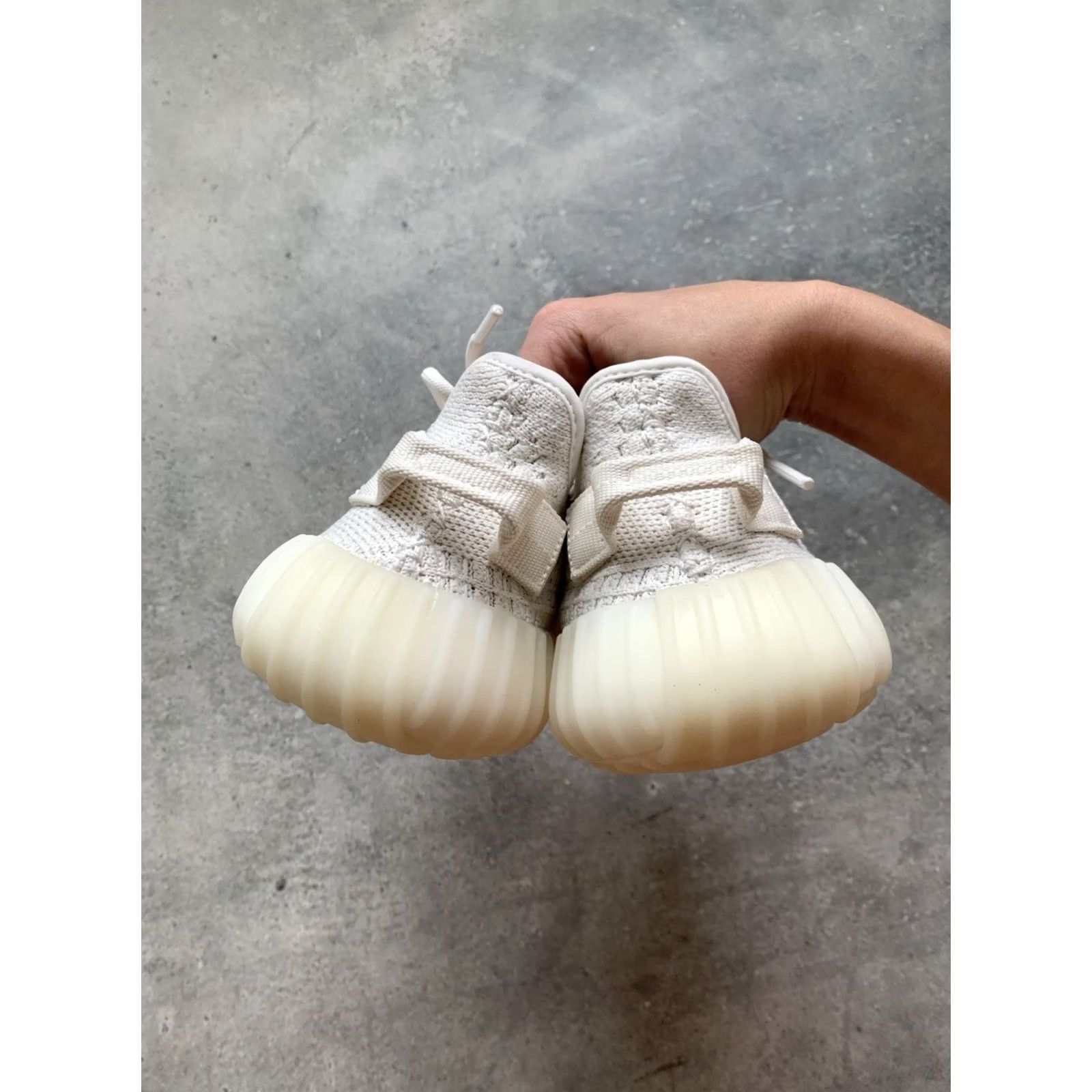 Adidas ADIDAS YEEZY 350 V2 BONE SNEAKERS BOOST US 4 UK 3.5 EUR 36 Men Sneaker Size US 5 / EU 37 - 5 Thumbnail