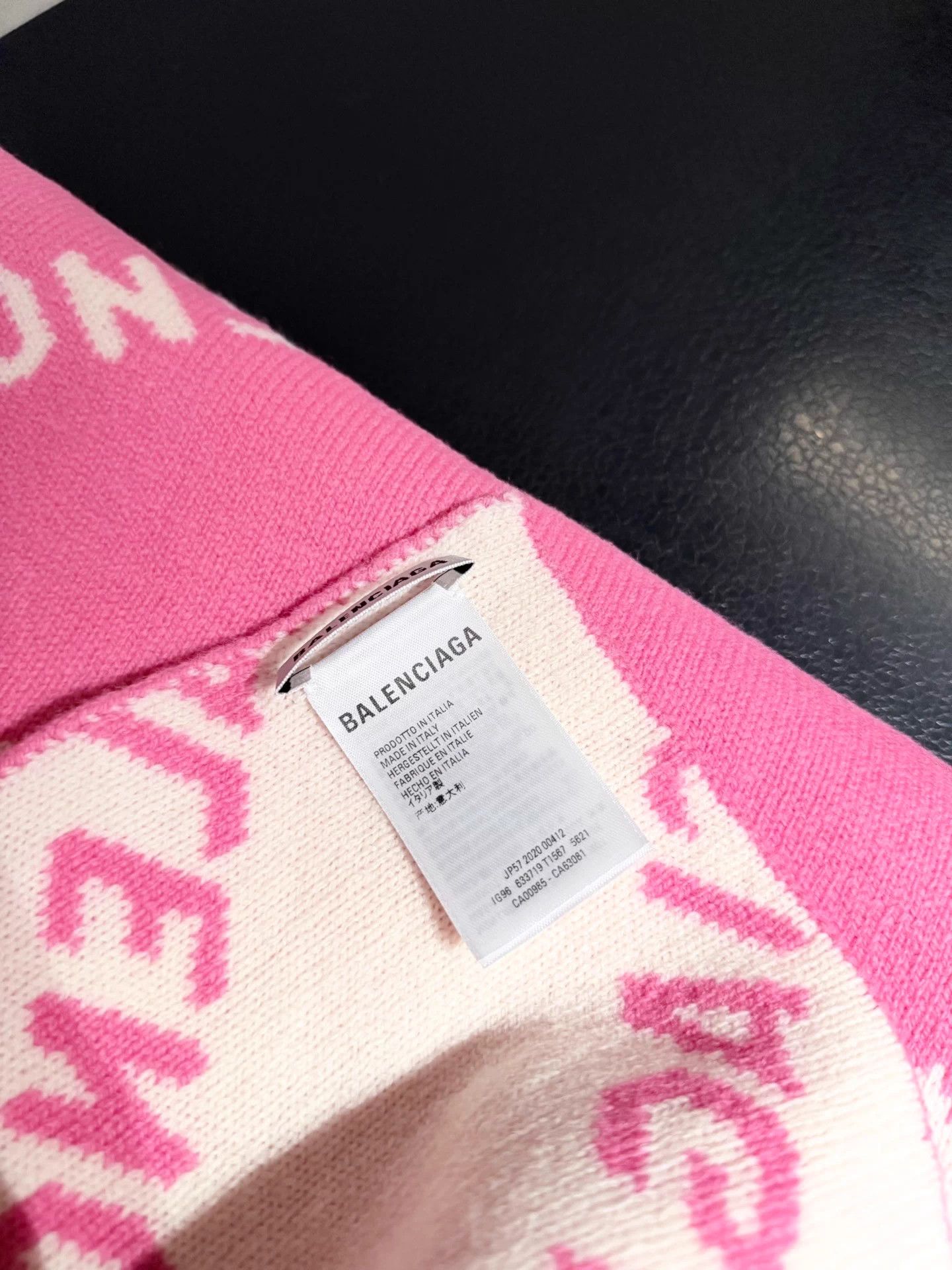 Balenciaga Balenciaga Pink-White Wool Knit Scarf Wrap Size ONE SIZE - 3 Thumbnail