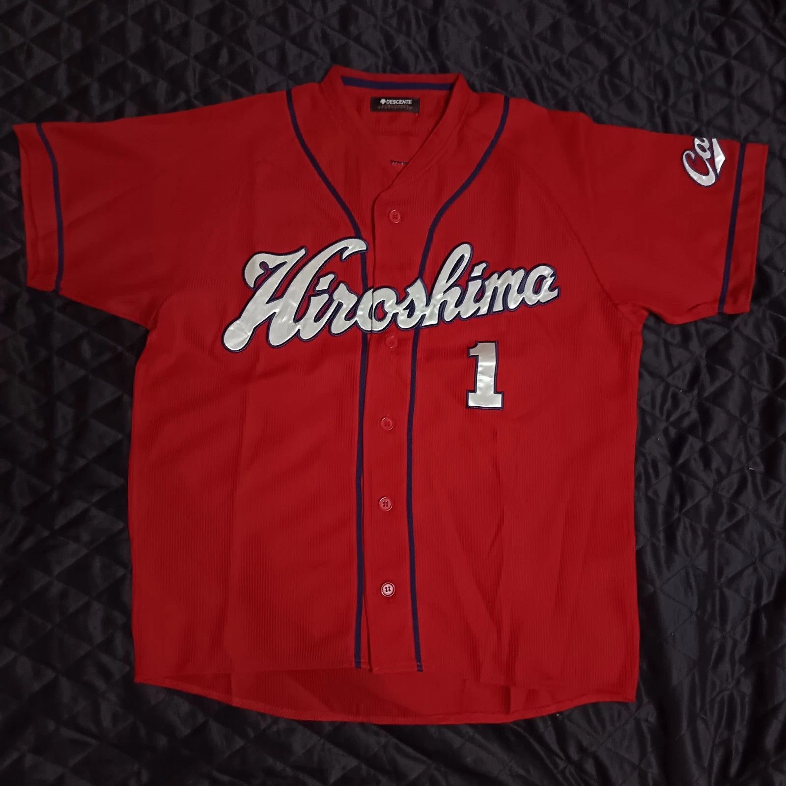MLB Hiroshima Carp Seiya Suzuki NPB Japanese Baseball Jersey Size US M / EU 48-50 / 2 - 1 Thumbnail
