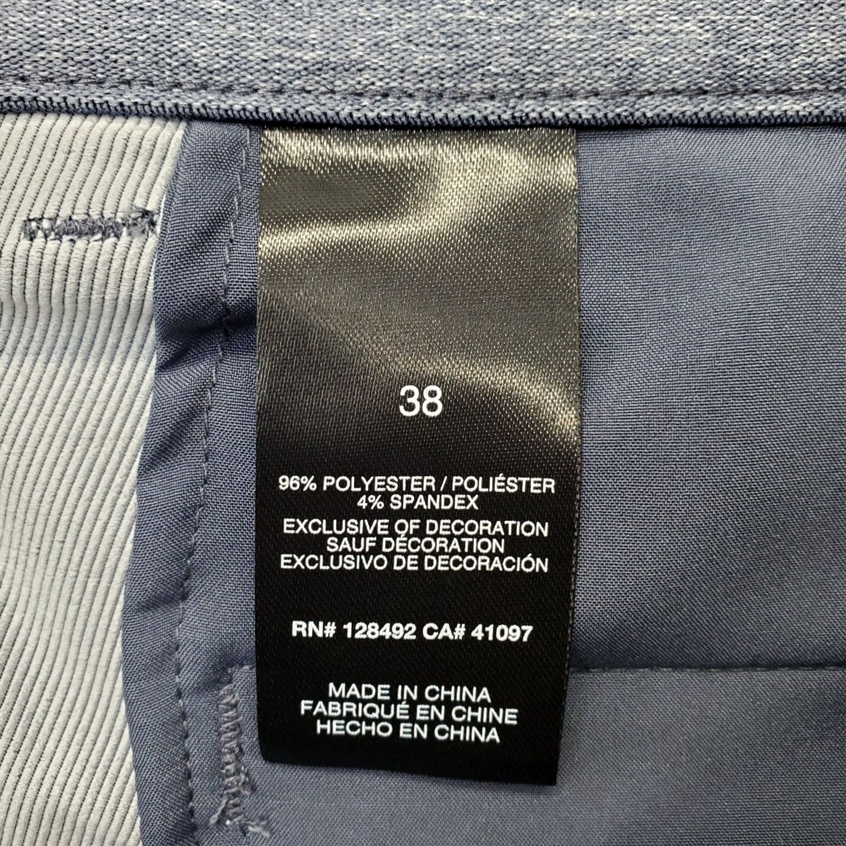 Vintage Greg Norman Golf Performance Shorts Mens 38 Blue Regular Fit Flat Front Stretch Shirt Size US 38 / EU 54 - 7 Thumbnail