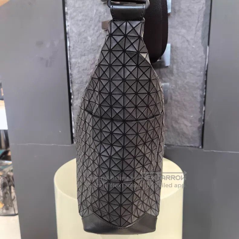 Issey Miyake Issey Miyake Black Crossbody Bag Size ONE SIZE - 4 Thumbnail