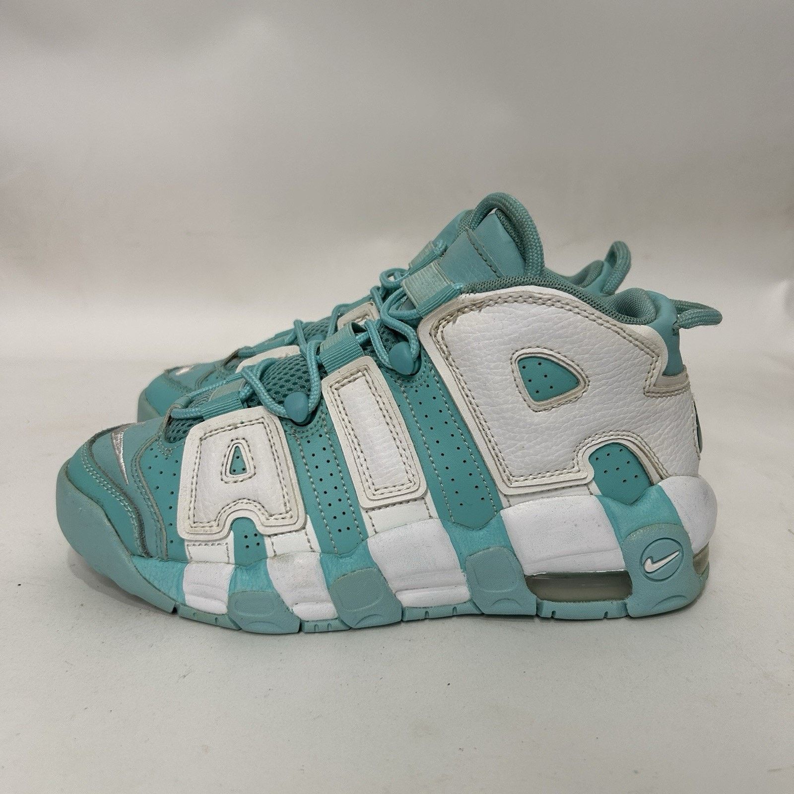 Nike Nike Air More Uptempo GS “Island Green White” Size US 6.5 / IT 36.5 - 6 Thumbnail