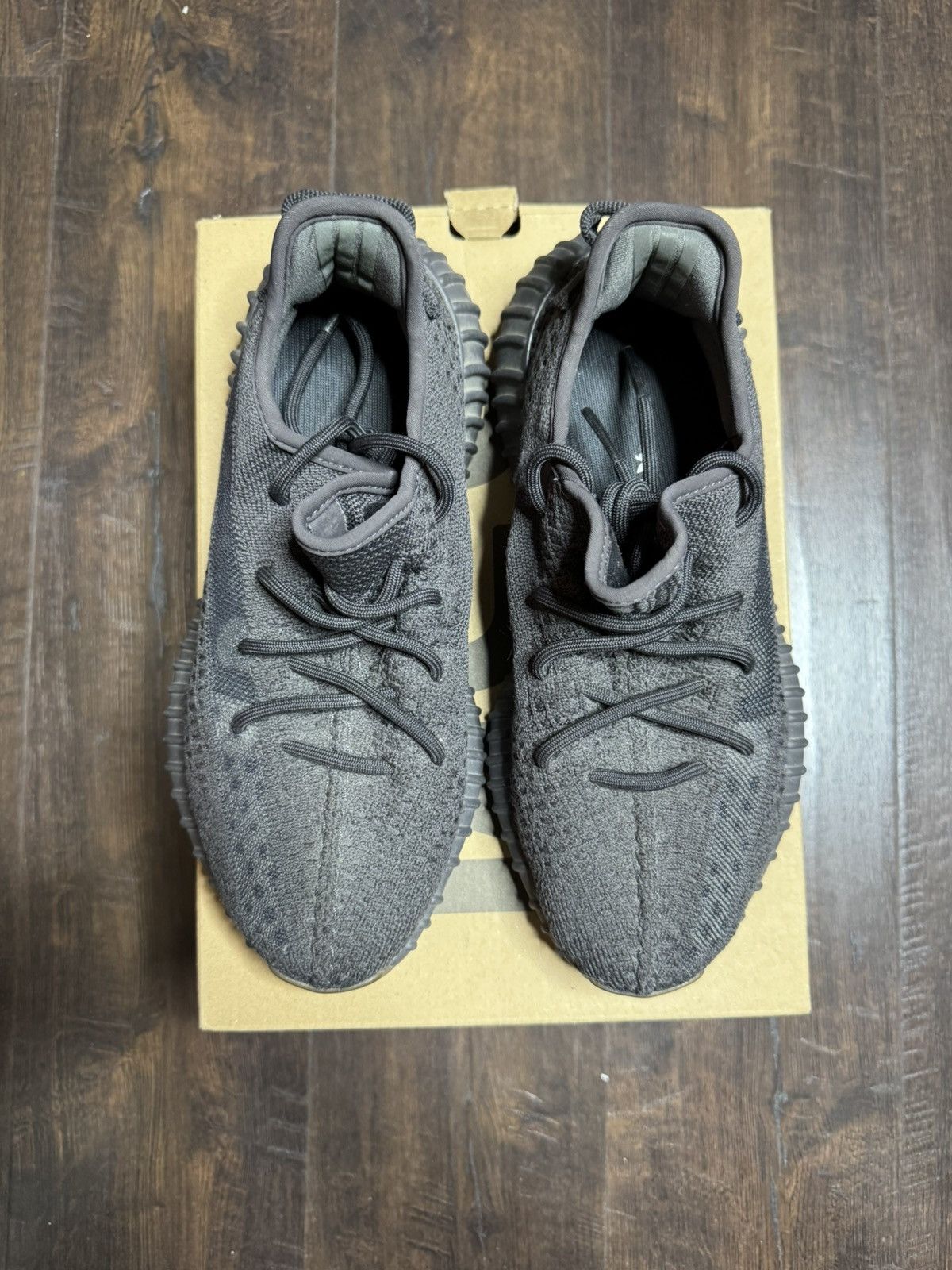 Yeezy Adidas Yeezy Boost 350 V2 Cinder 6.5Men/8.5 Women Used Size US 6.5 / EU 39-40 - 3 Thumbnail
