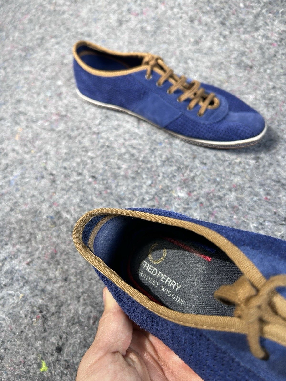 Fred Perry Fred Perry X Bradley Wiggins Howells Suede Trainer Navy US10 Size US 10 / EU 43 - 2 Thumbnail