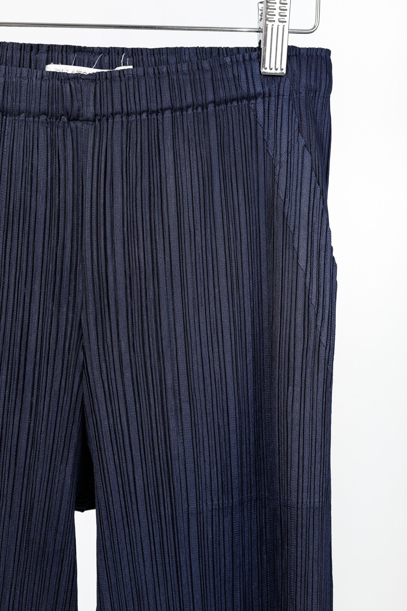 Pleats Please Issey Miyake Pleats Please Issey Miyake Navy Straight-Leg Pants Size 24" / US 00 / IT 34 - 4 Thumbnail