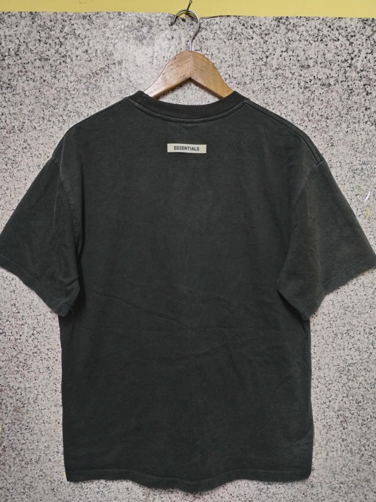 Essentials Essentials Sun Faded Tshirt Very Rare Size US M / EU 48-50 / 2 - 2 Thumbnail