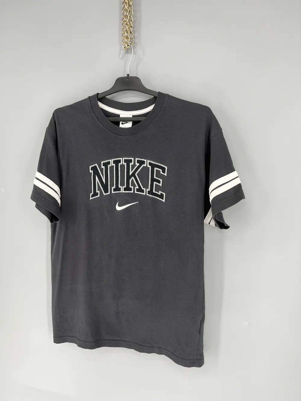Other Vintage Y2K Nike Center Swoosh Logo T-Shirt Size US M / EU 48-50 / 2 - 3 Thumbnail