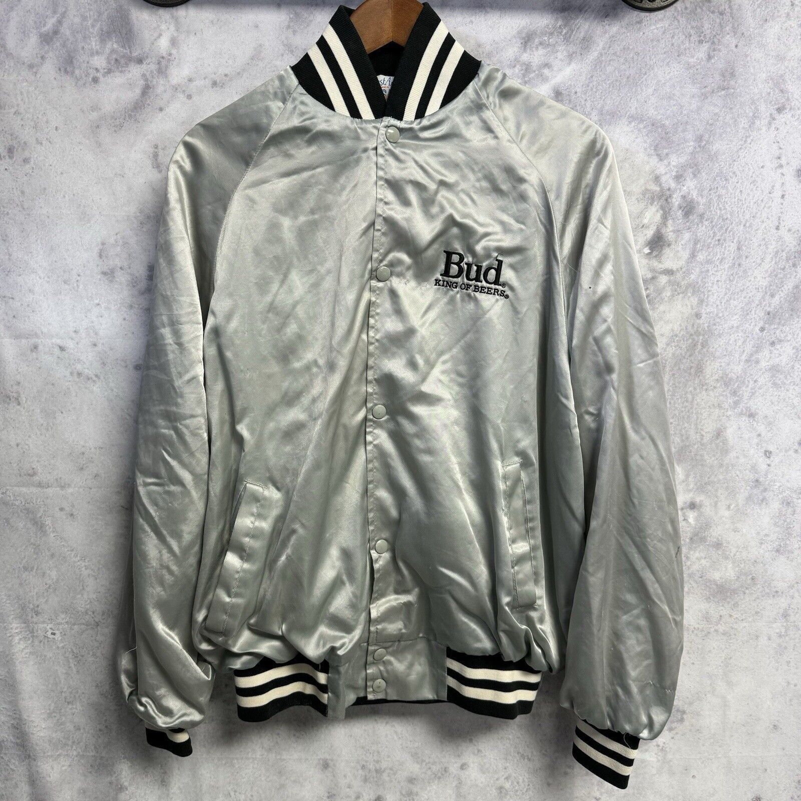 Vintage Vintage Bud King of Beers Jacket Mens XL Silver Bomber Embro Size US XL / EU 56 / 4 - 2 Thumbnail