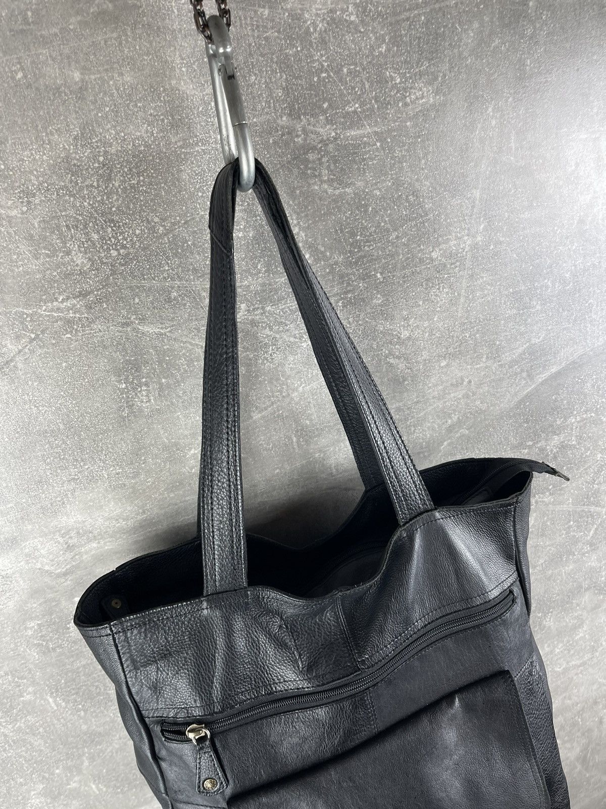 Genuine Leather Contemporary Avant-Garde Italian Black Leather Tote Bag Size ONE SIZE - 4 Thumbnail