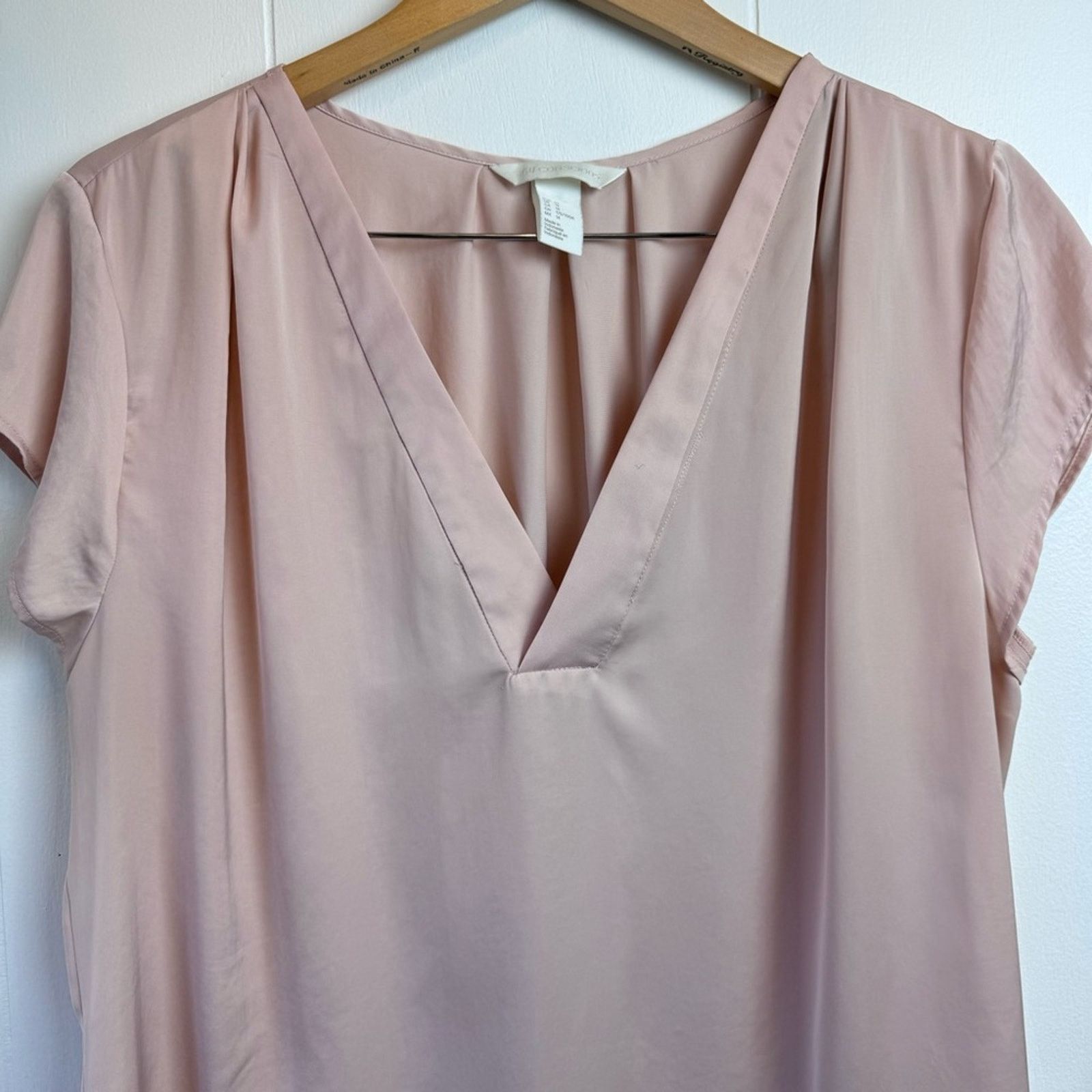 H&M H&M Blush Popover Vee Neck Blouse Women’s Size Medium Size M / US 6-8 / IT 42-44 - 7 Thumbnail