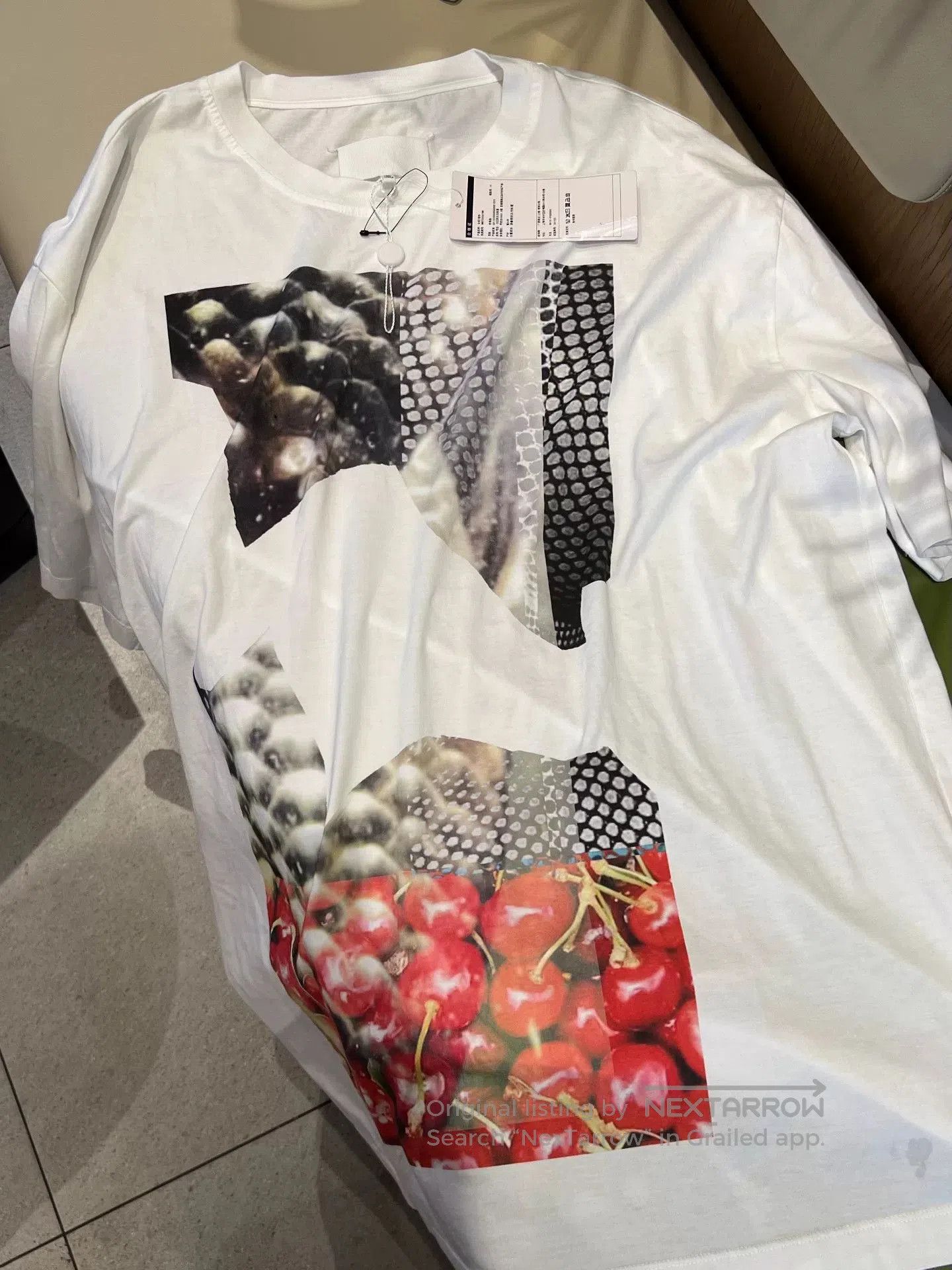 Maison Margiela Maison Margiela Cherry Print Tee. Size US L / EU 52-54 / 3 - 1 Thumbnail