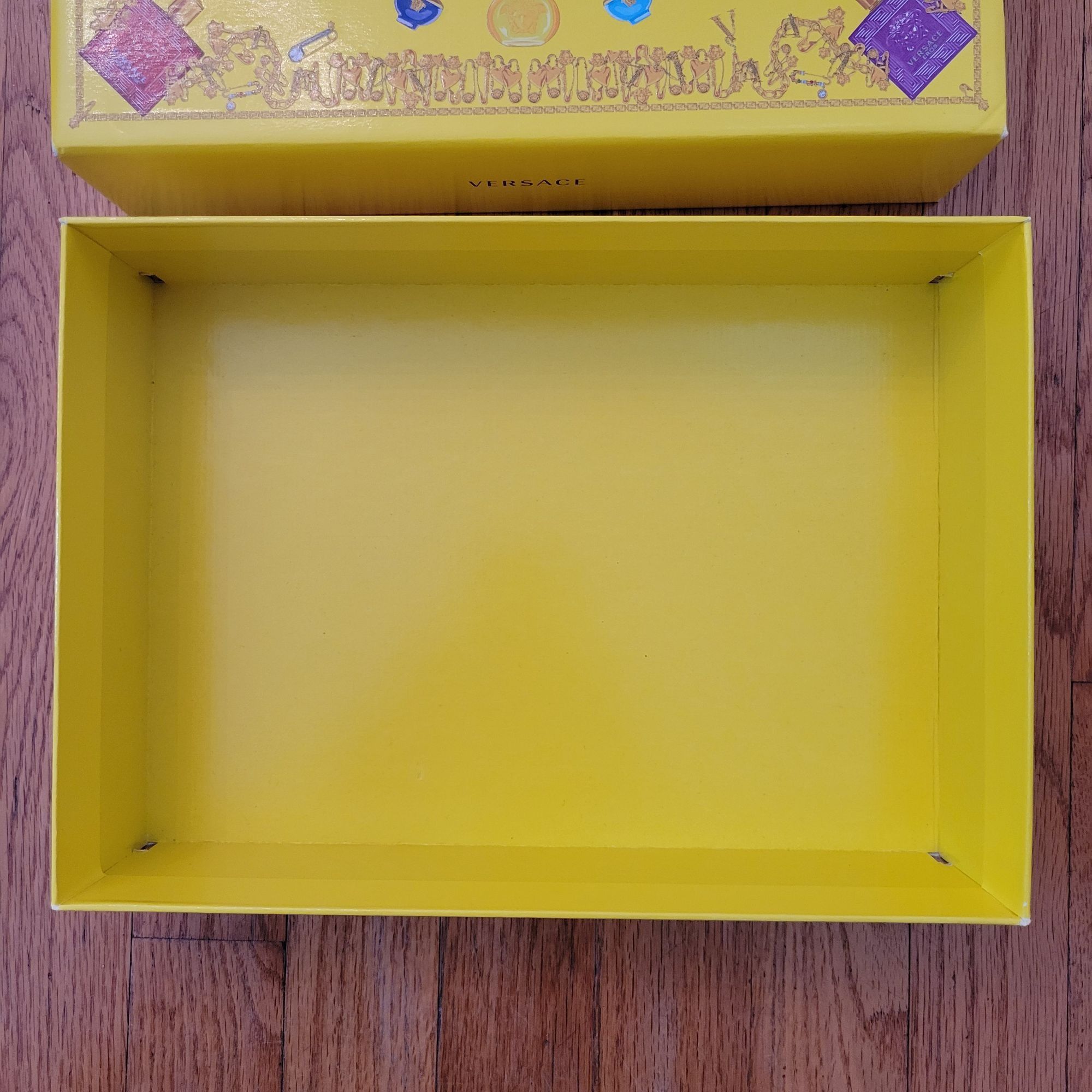Versace Versace Yellow Diamond Gift Box ONLY Large 11.75x8.75x3 in D Size ONE SIZE - 6 Thumbnail