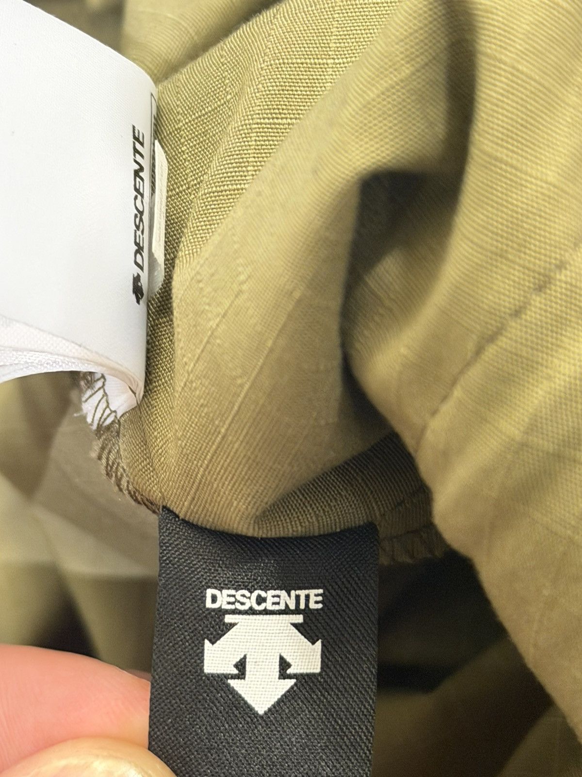 Descente Descente DDD Cargo Shorts - Khaki Size US 34 / EU 50 - 3 Thumbnail