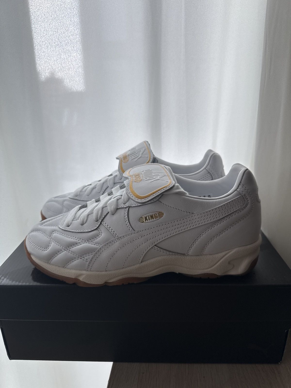 Puma King Indoor Puma Select Size US 5 / EU 37 - 5 Thumbnail