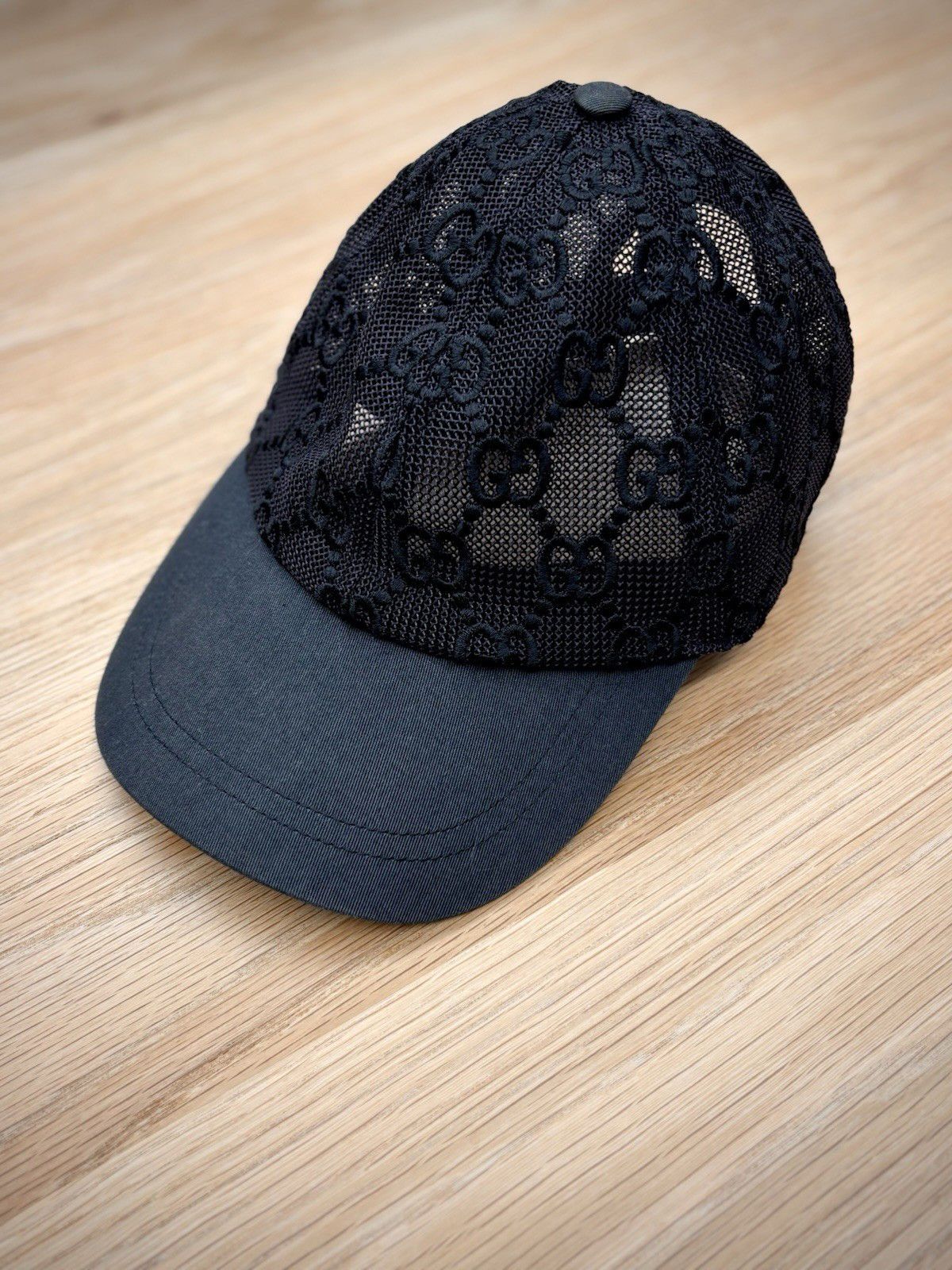 Gucci GUCCI Original GG Mesh baseball cap Sz SMALL Made In Italy Size ONE SIZE - 1 Thumbnail