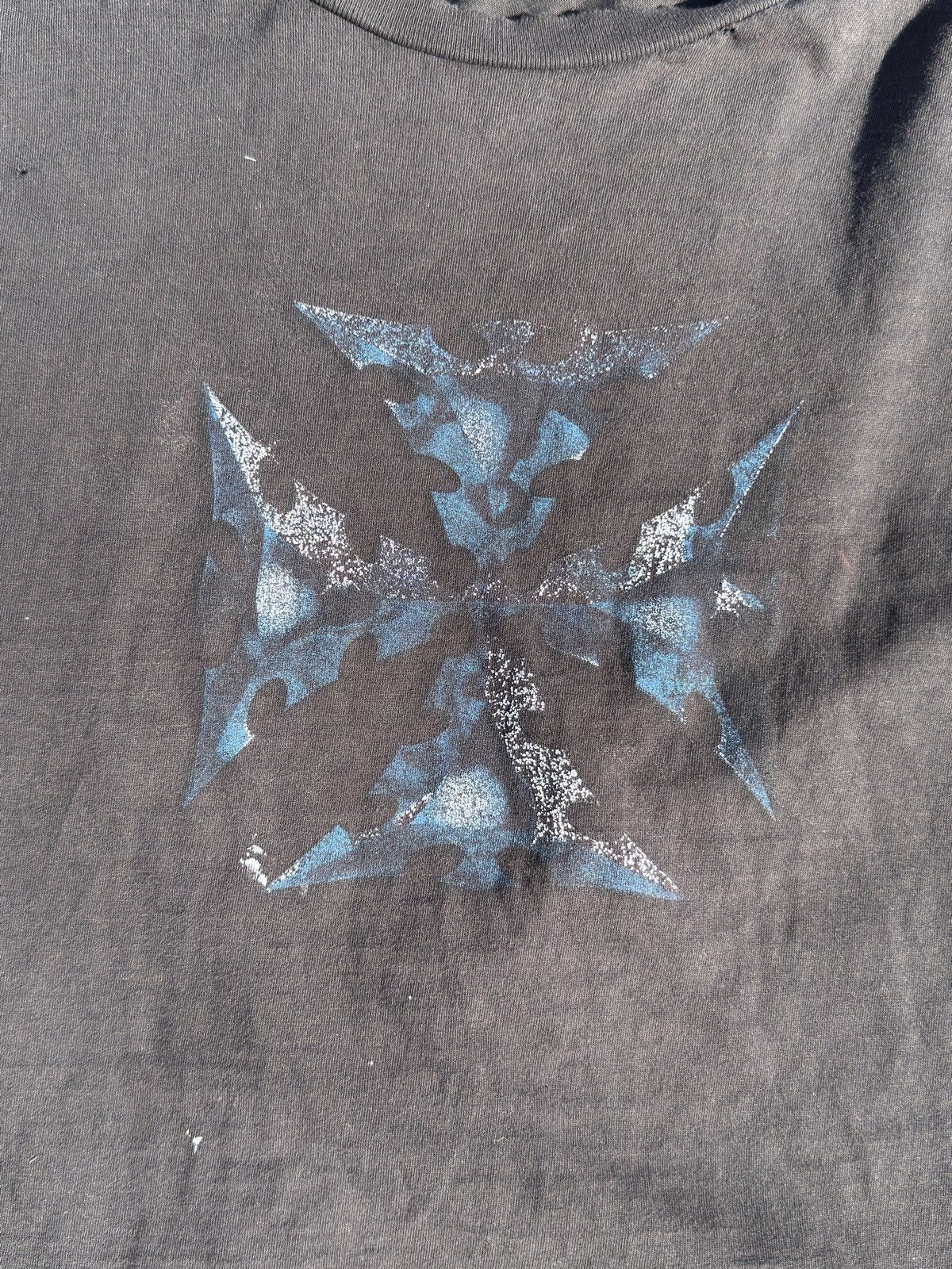 Vintage Vintage Distressed Iron Cross Graphic T-Shirt Size US XL / EU 56 / 4 - 4 Thumbnail