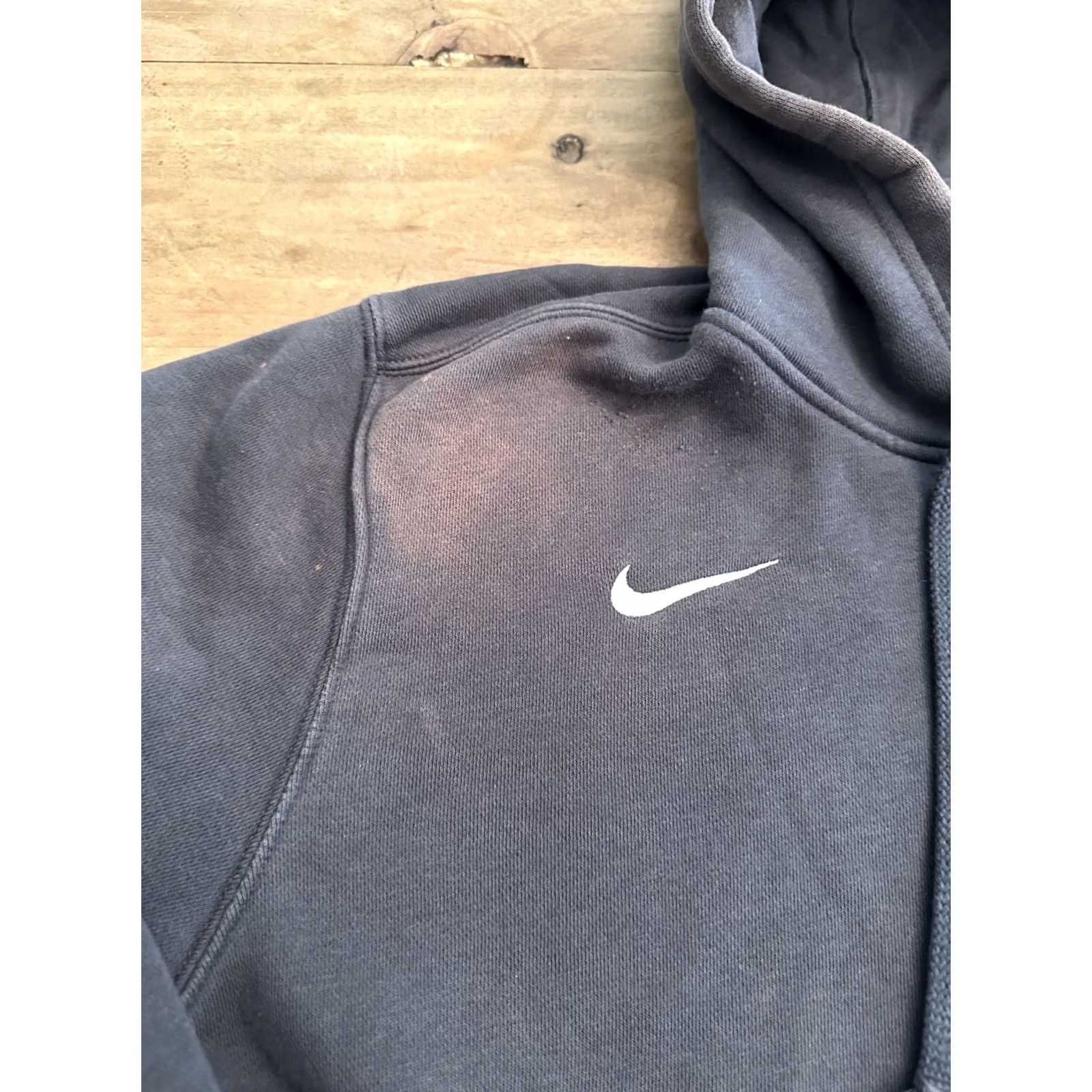 Nike VINTAGE Nike Hoodie Sweatshirt Black Size L Made In USA Distressed Sun Fade Mens Size US L / EU 52-54 / 3 - 3 Thumbnail