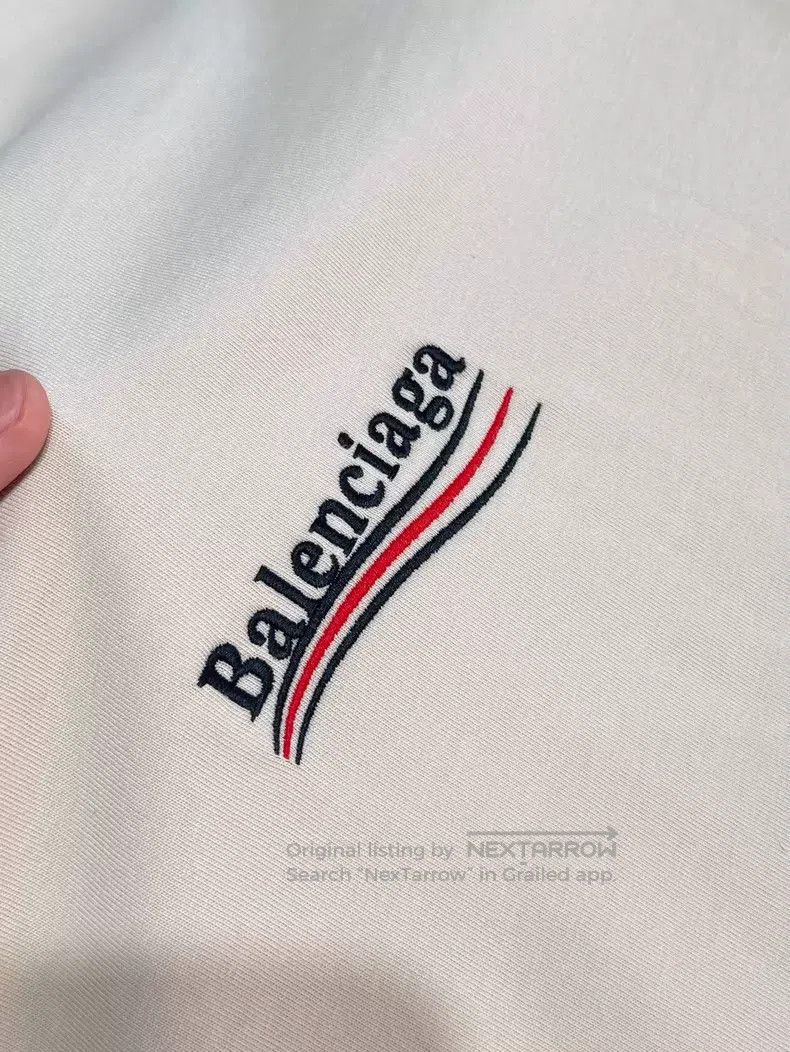Balenciaga Balenciaga Embroidered Cola Logo Beige Round Neck Short Sl Size US M / EU 48-50 / 2 - 3 Thumbnail
