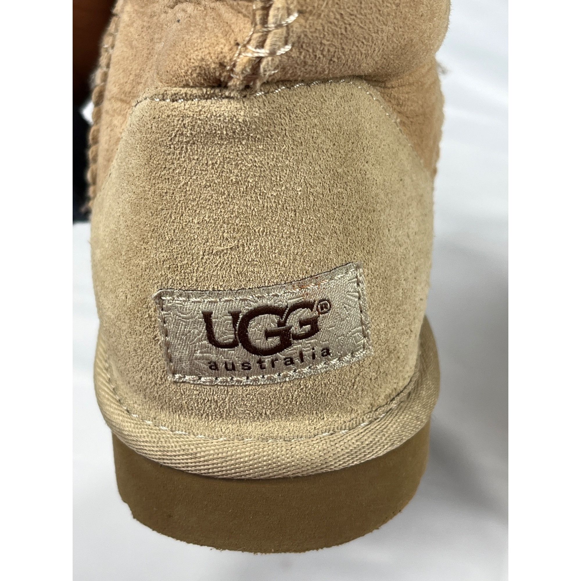 Ugg Ugg Australia Womens Tan Short Sheepskin Boots Size 5 SKU 73 Size US 5 / IT 35 - 5 Thumbnail