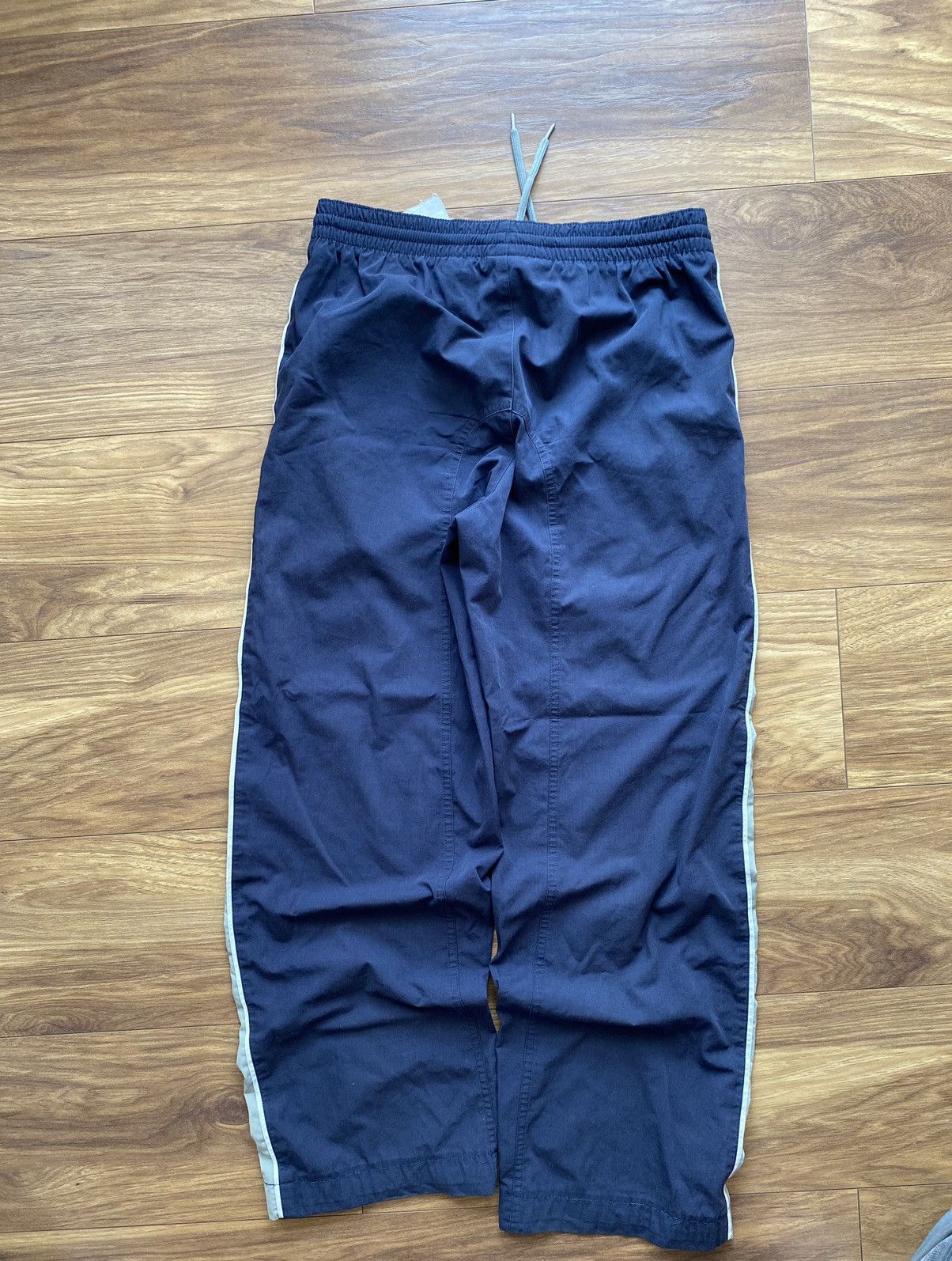 Nike × Vintage Nike Nylon Baggy Pants Vintage,Drill,Y2K Size US 30 / EU 46 - 5 Thumbnail