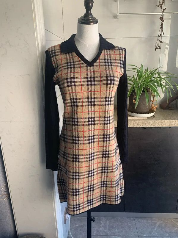 Burberry Colorblock Wool Knit Long Sleeve Dress
