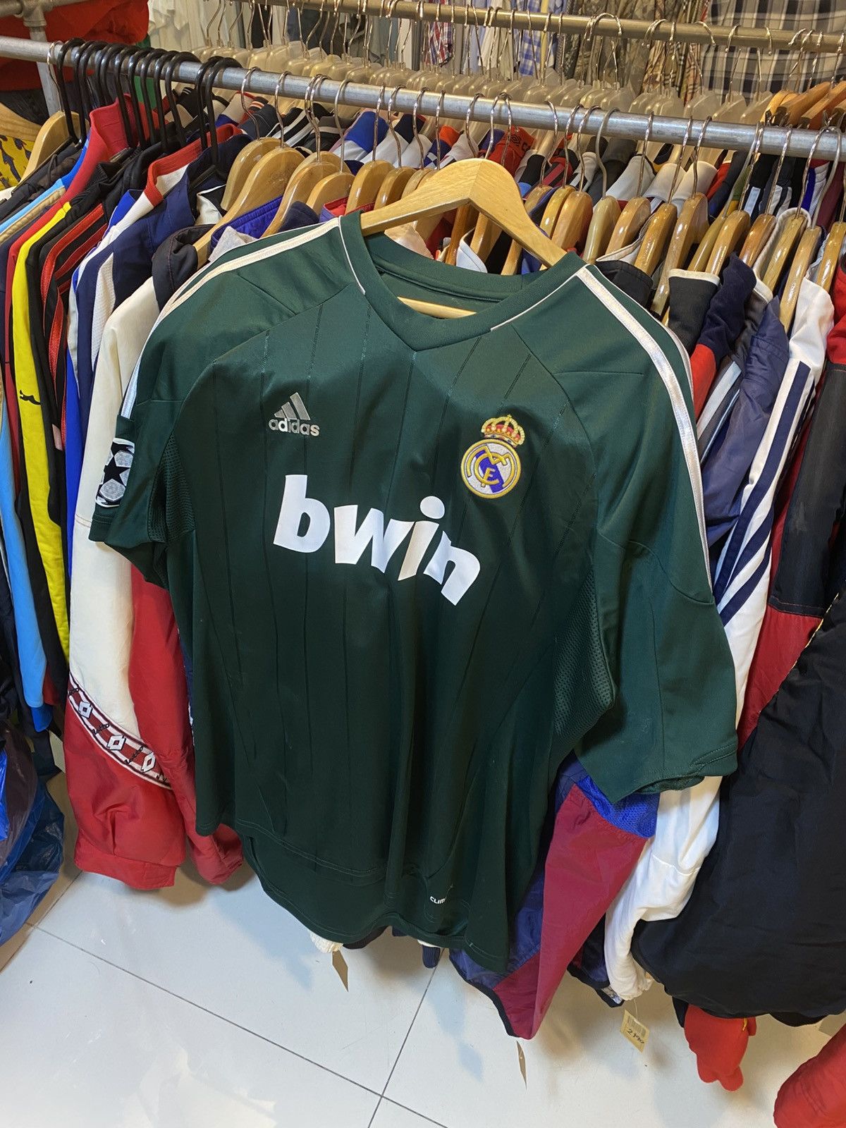 Adidas 2012-2013 Real Madrid Third Kit CR 7 Size US XL / EU 56 / 4 - 1 Thumbnail