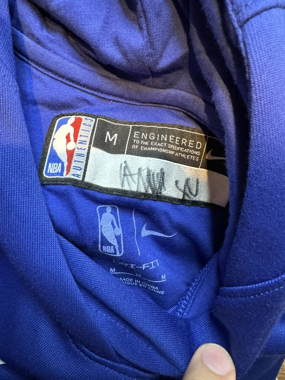 Nike New Nike Mens Philadelphia 76ers NBA Sweatshirt BLUE Size M Size US M / EU 48-50 / 2 - 5 Thumbnail