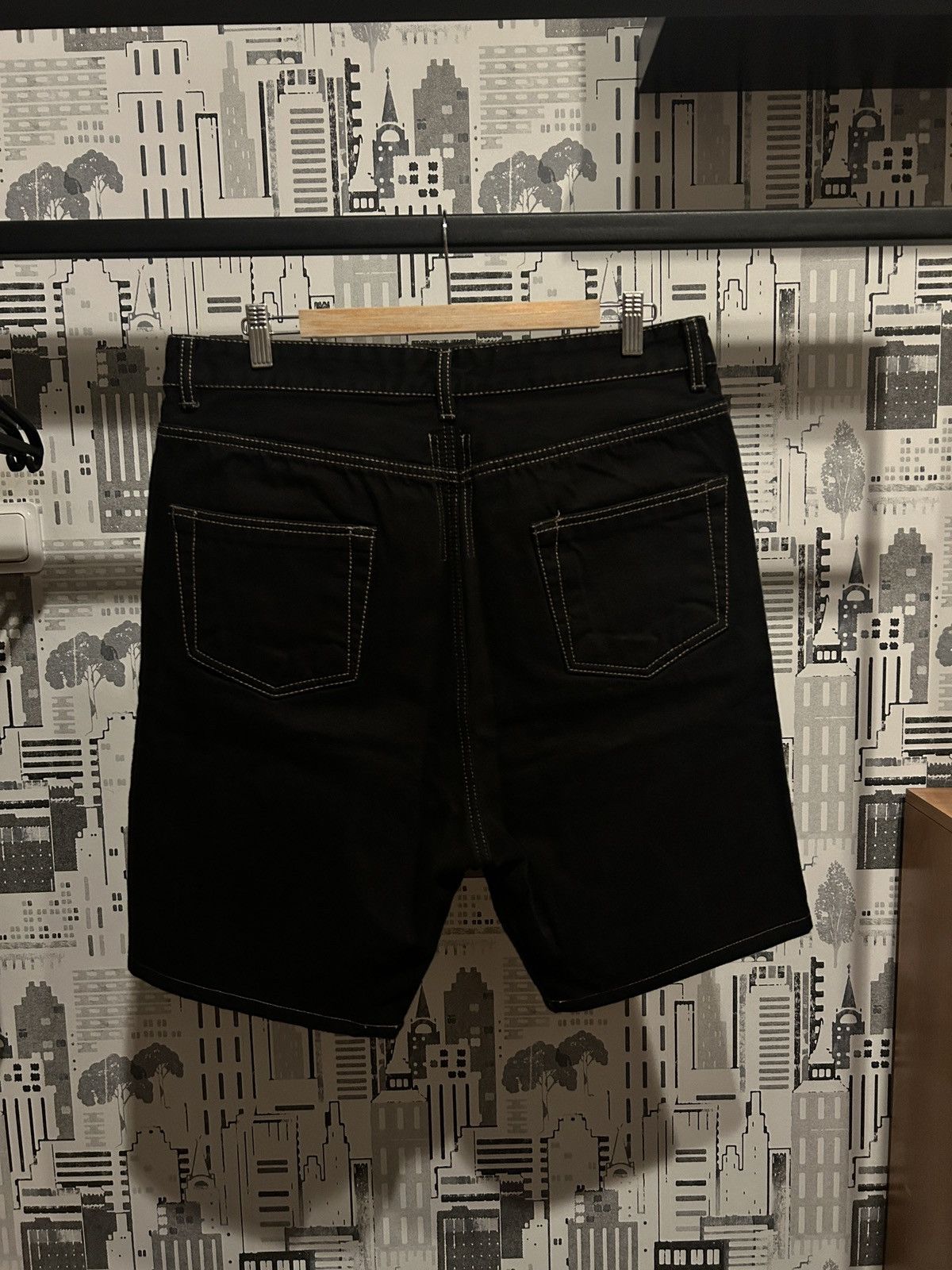 Rick Owens Drkshdw Rick Owens FW18 Collapse Cut Shorts Size US 34 / EU 50 - 3 Thumbnail
