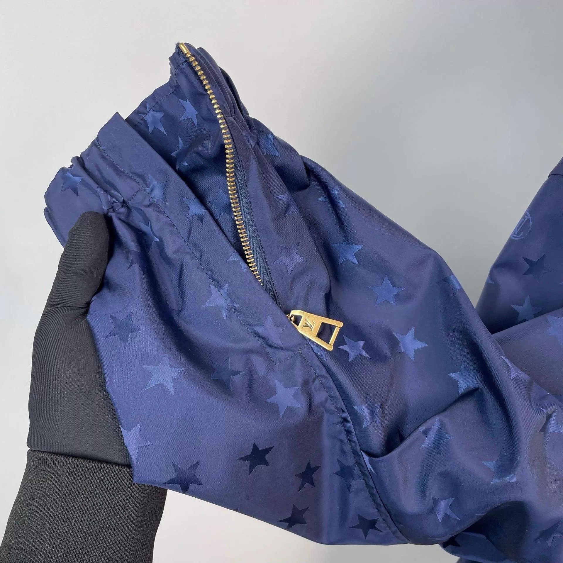 Louis Vuitton Louis Vuitton blue star print long parka 36 Size XS / US 0-2 / IT 36-38 - 8 Thumbnail