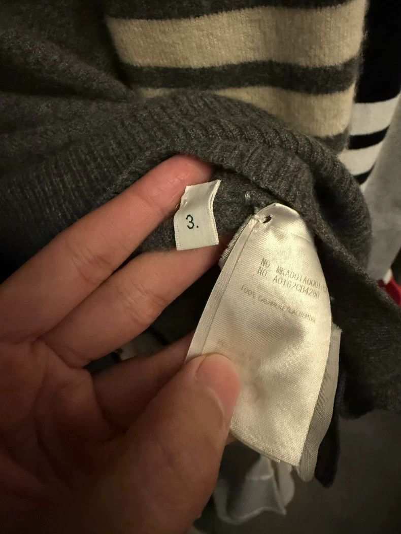 Thom Browne Thom browne Gray four-bar cashmere sweater 2503-Nextarrow Size US L / EU 52-54 / 3 - 9 Thumbnail