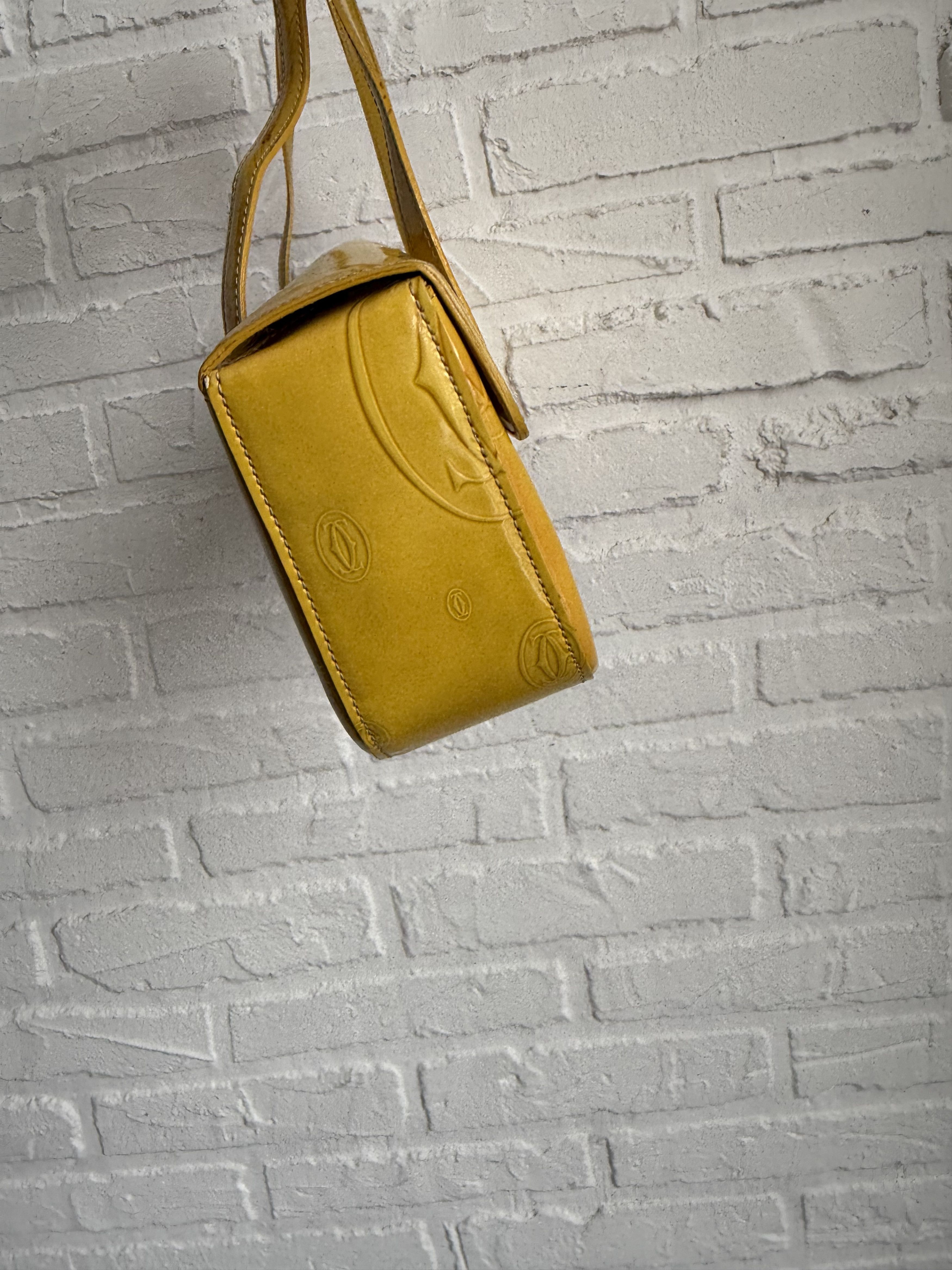 Cartier Vintage Cartier yellow patent leather monogram shoulder bag Size ONE SIZE - 9 Thumbnail