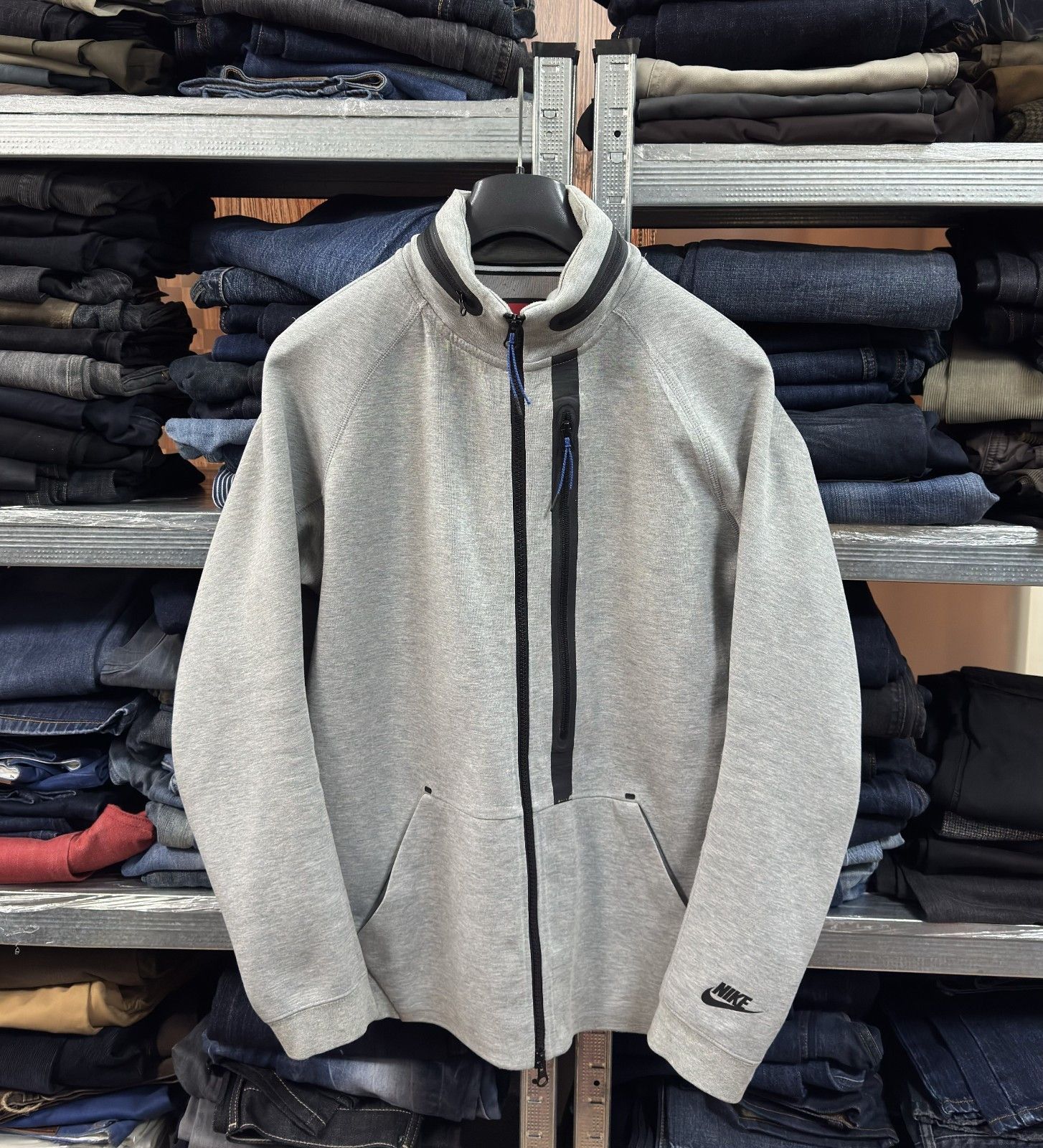 Nike Nike Tech Fleece Gray Hooded Full Zip Jacket 614636-063 Size US L / EU 52-54 / 3 - 1 Thumbnail