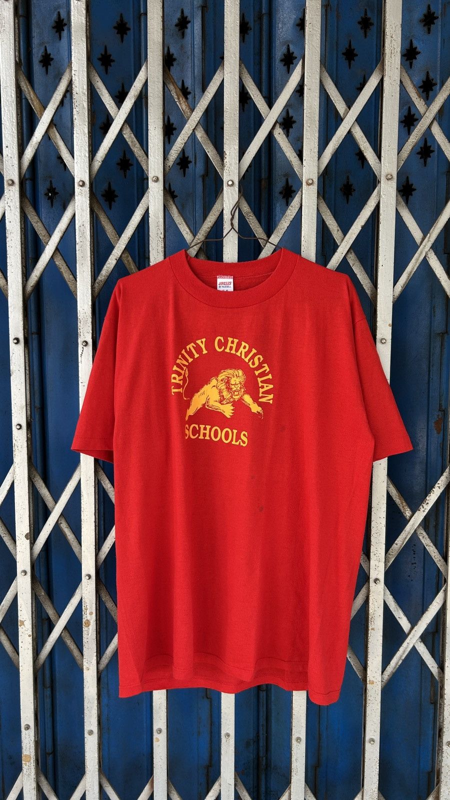 Vintage 1980s Trinity Christian School Varsity Tee Size US L / EU 52-54 / 3 - 11 Thumbnail