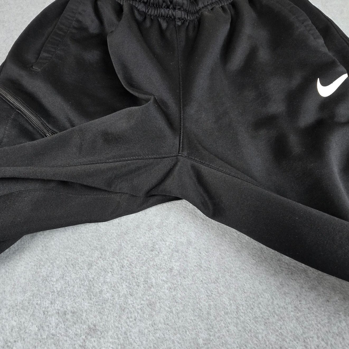 Nike Nike Dri-FIT Large Black Athletic Pants Elastic Pockets Size US 32 / EU 48 - 6 Thumbnail