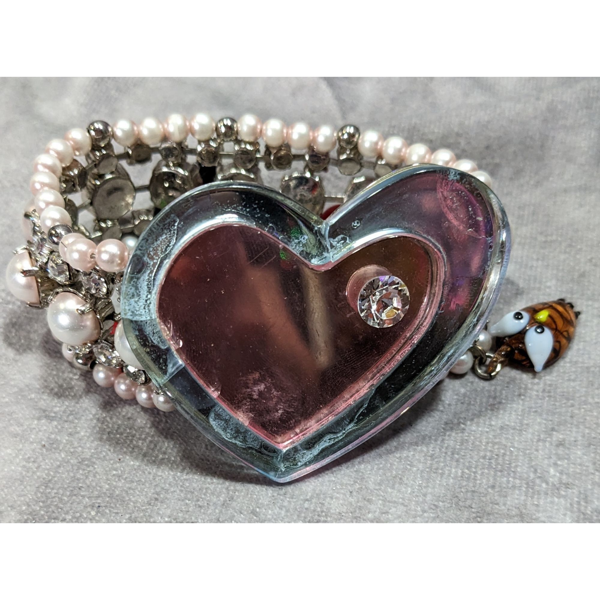 Miu Miu Rare Limited Edition Miu Miu Glass Heart Faux Pearl Glass Ch Size ONE SIZE - 4 Thumbnail