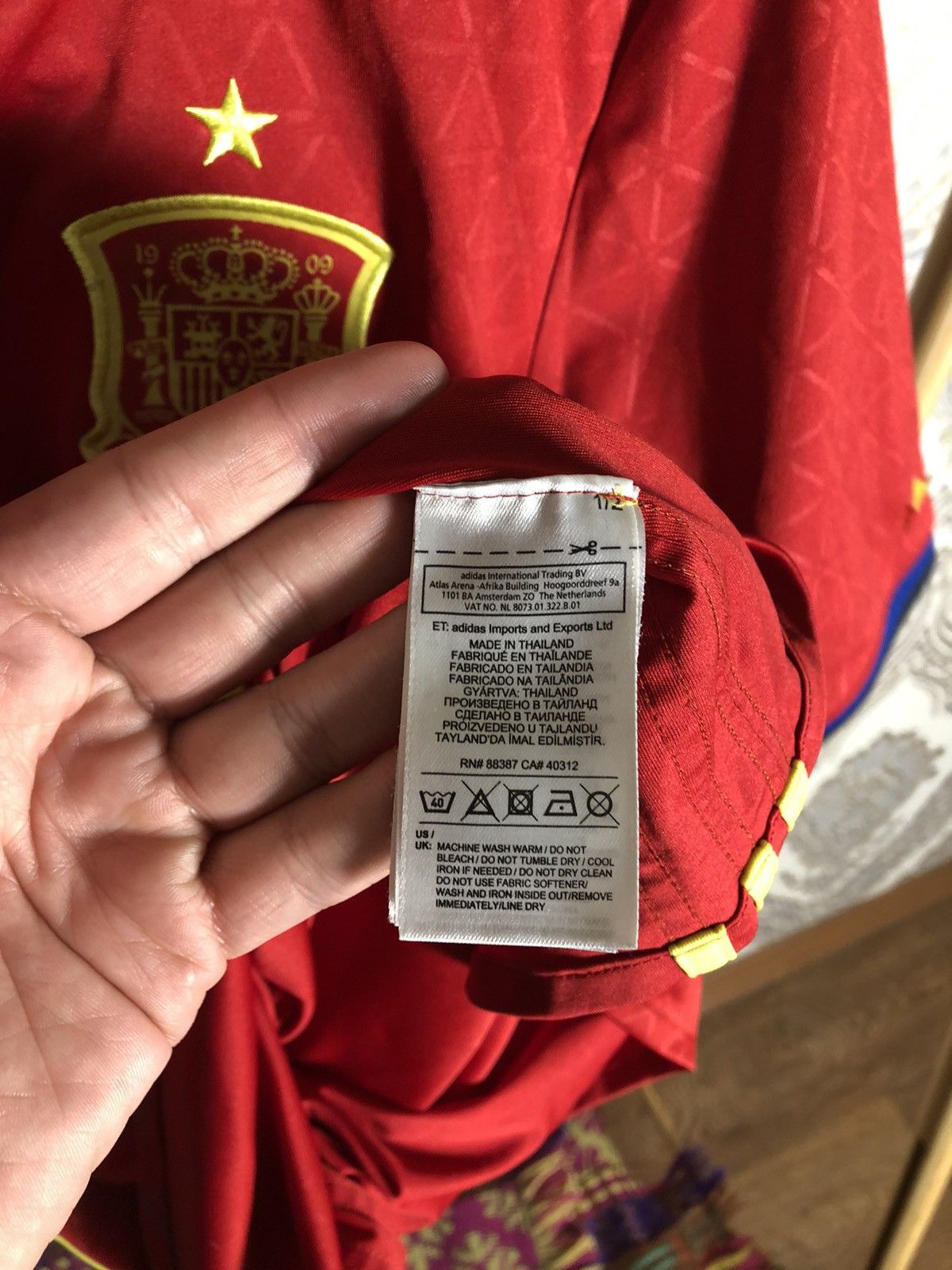 Adidas VINTAGE ADIDAS SPAIN RETRO SOCCER JERSEY BARCELONA Y2K 90s Size US S / EU 44-46 / 1 - 5 Thumbnail