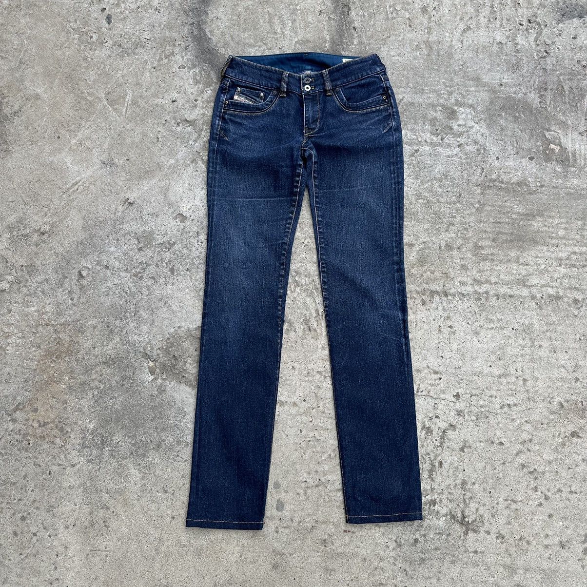 Diesel Vintage Diesel Jeans W28xL34 Old Money Y2K Style USA Size 28" / US 6 / IT 42 - 2 Thumbnail