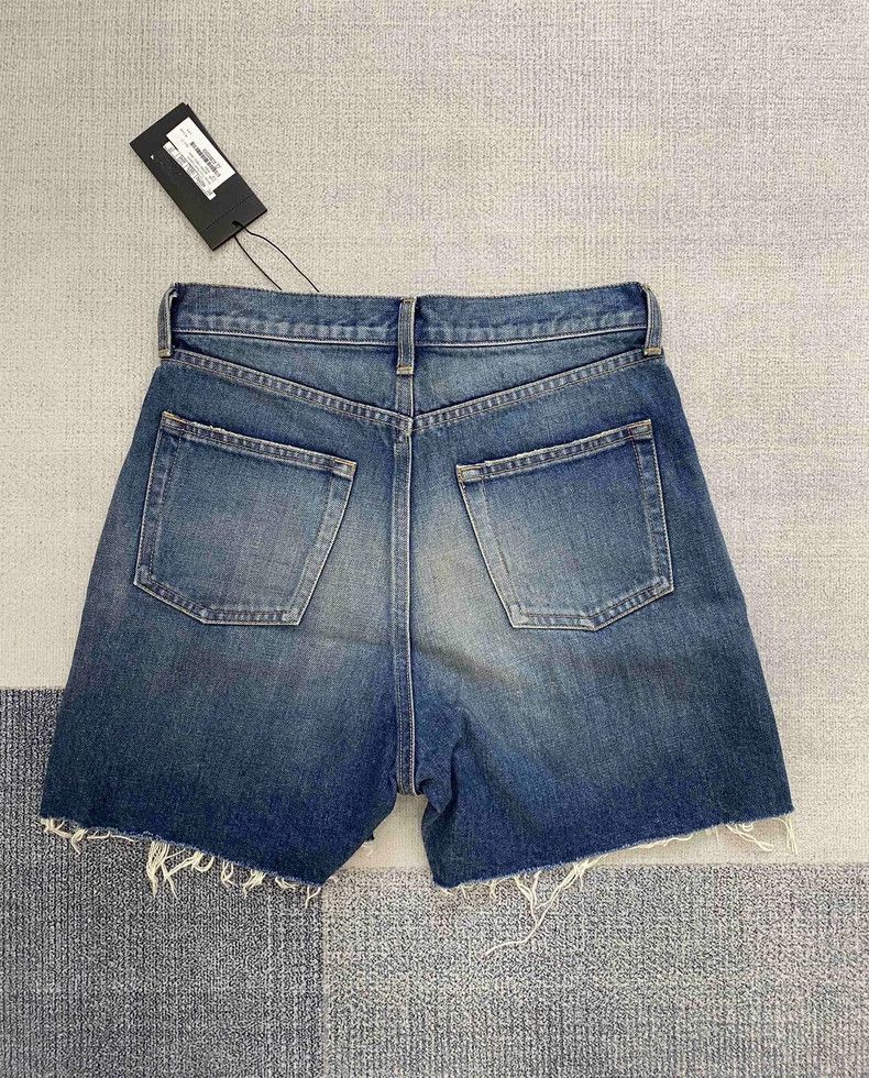 Saint Laurent Paris saint Laurent parisDenim shorts 2503-Nextarrow Size 27" / US 4 / IT 40 - 2 Thumbnail
