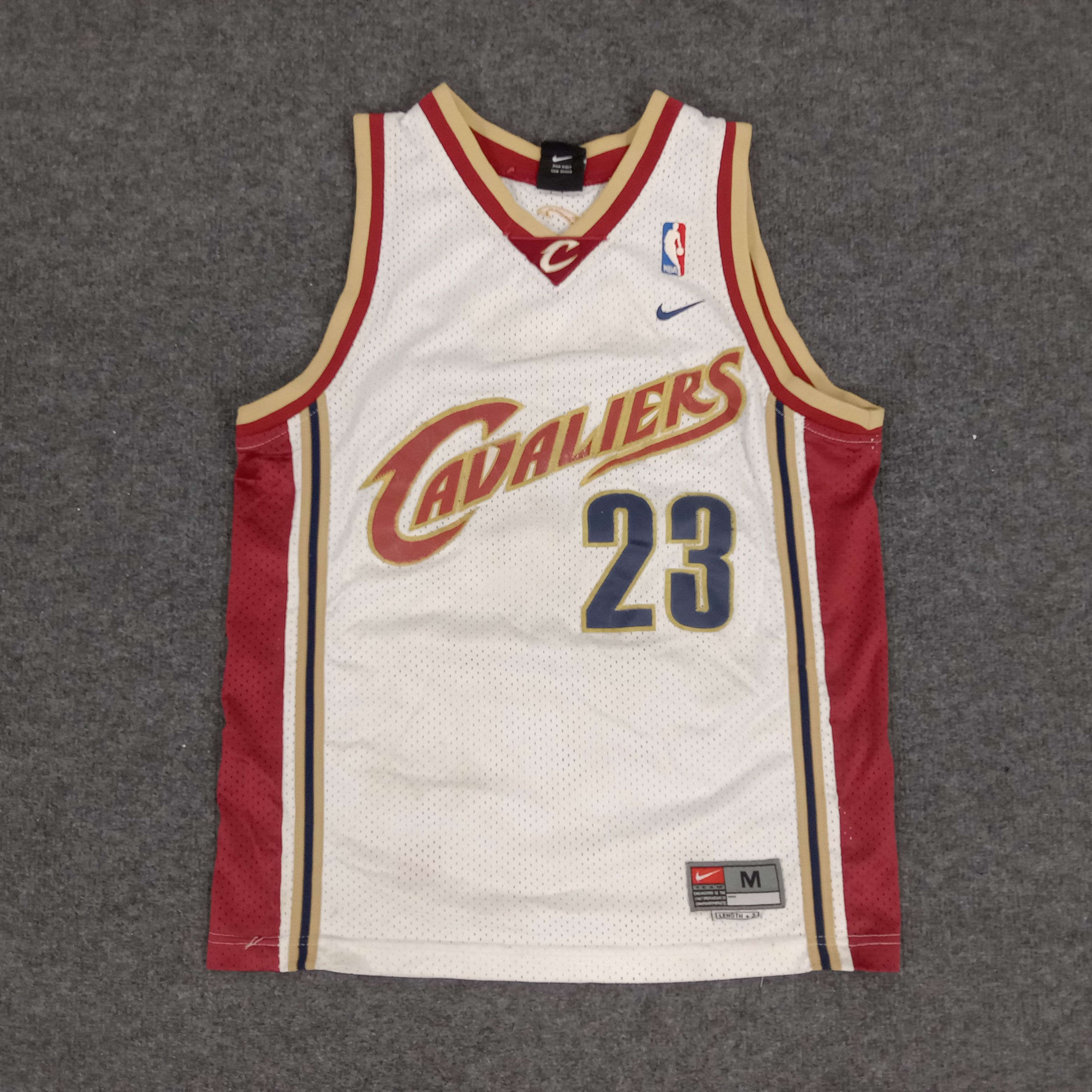 NBA × Nike × Vintage Cavaliers 23 American NBA Basketball Jerseys Size US S / EU 44-46 / 1 - 1 Thumbnail