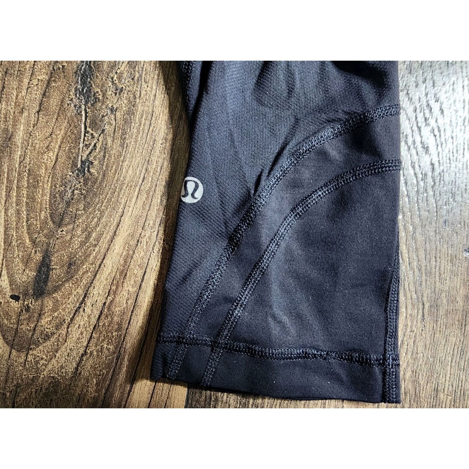 Lululemon Lululemon Crop Leggings Women's 6 Black Distressed Athletic Comfort Compression Easy Care Activewear Pants Size 28" / US 6 / IT 42 - 7 Thumbnail