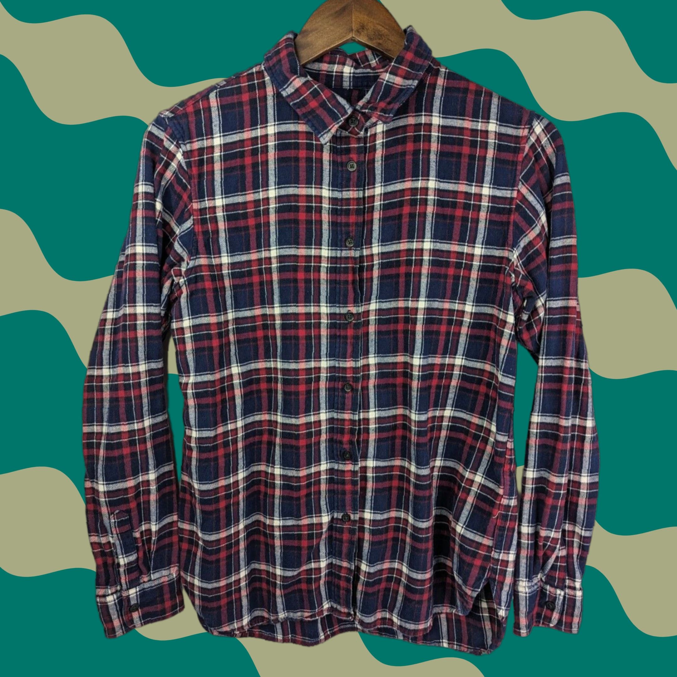 Uniqlo Uniqlo Shirt Women’s Medium Blue Red Plaid Long Sleeve Button Up Flannel Cotton Size M / US 6-8 / IT 42-44 - 1 Thumbnail