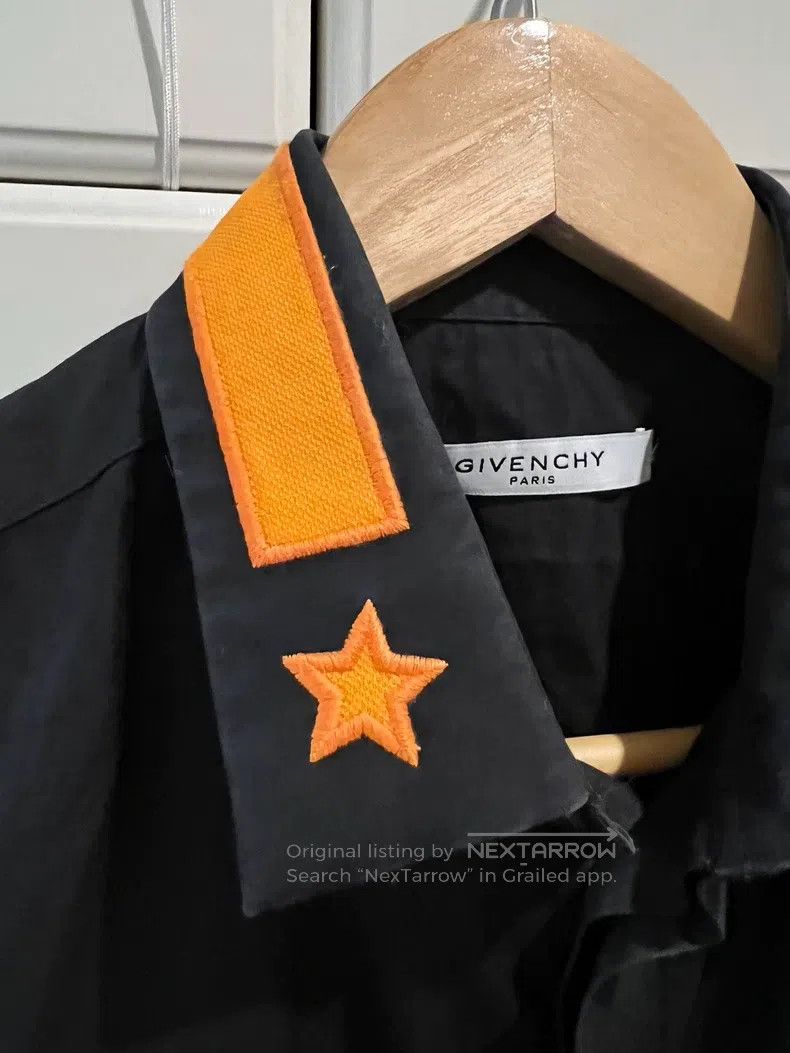 Givenchy Givenchy size 39 Collar Five Star Black Shirt Size US S / EU 44-46 / 1 - 5 Thumbnail