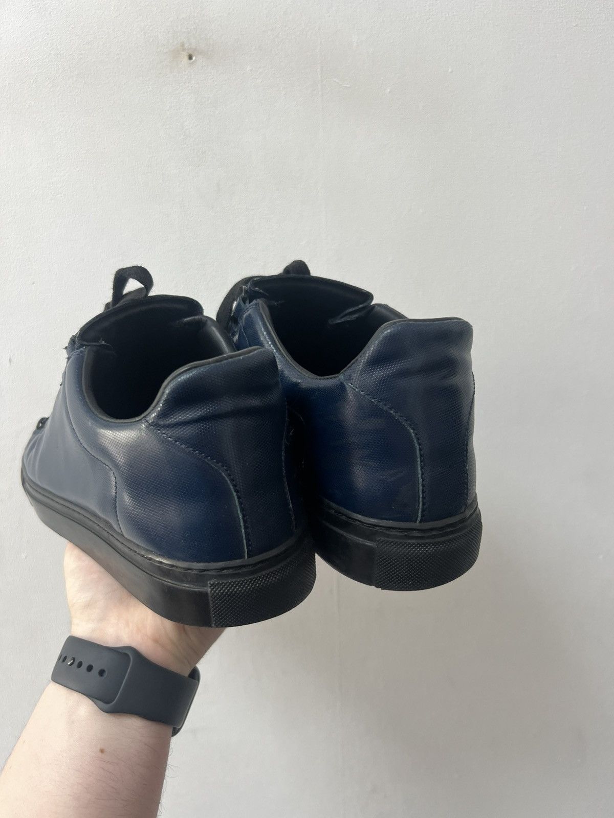 Balenciaga Balenciaga Arena Low Navy Blue Cracked Leather Sneakers Size US 8 / EU 41 - 8 Thumbnail