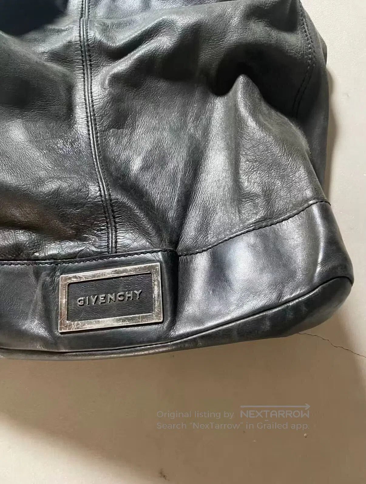 Givenchy Givenchy Two-Way Leather Crossbody Bag. Size ONE SIZE - 3 Thumbnail