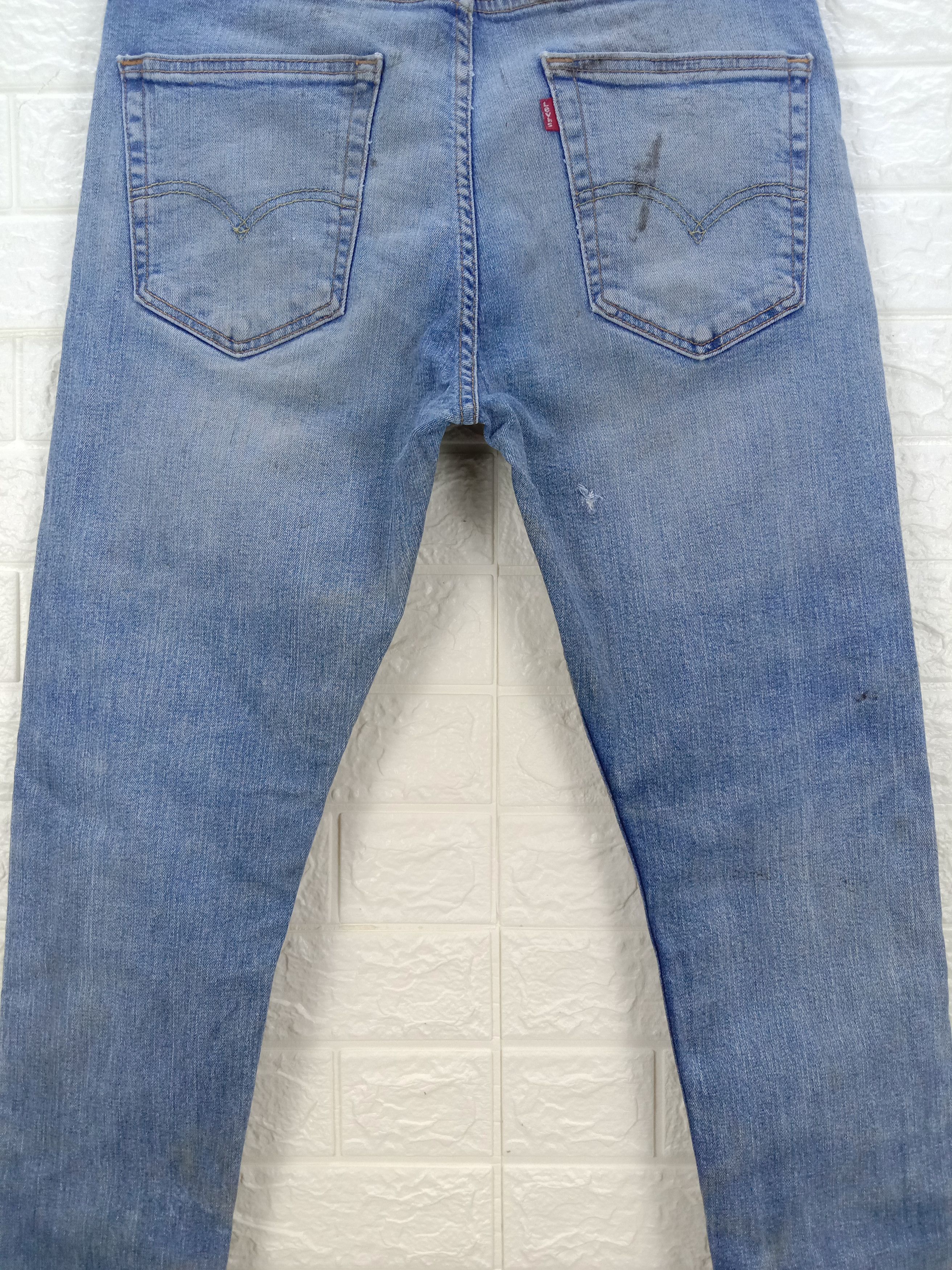 Levi's Vintage Levi's 512 Jeans Slim Taper Faded Blue Denim Size US 33 - 7 Thumbnail