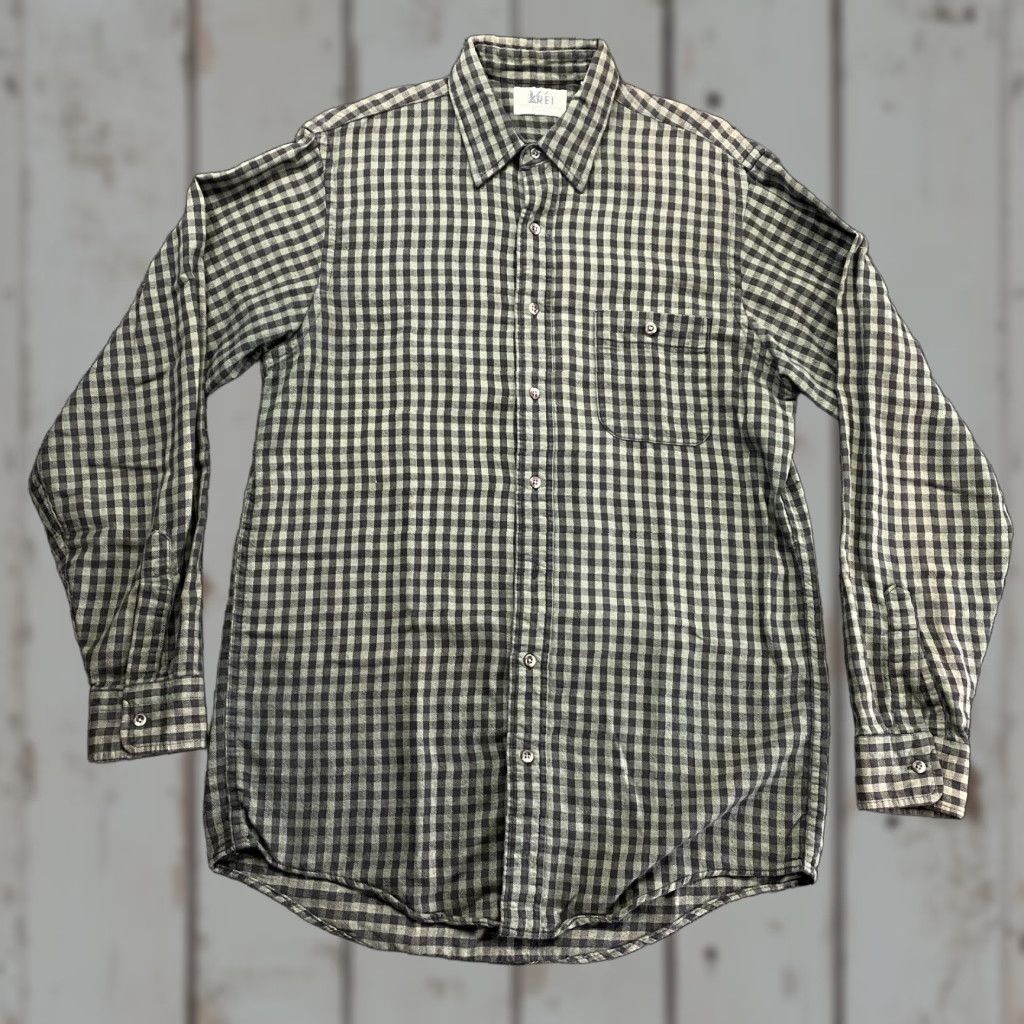 Vintage VINTAGE REI Button-Down Long Sleeve Shirt M Tall Green Black Plaid USA Size US M / EU 48-50 / 2 - 1 Thumbnail