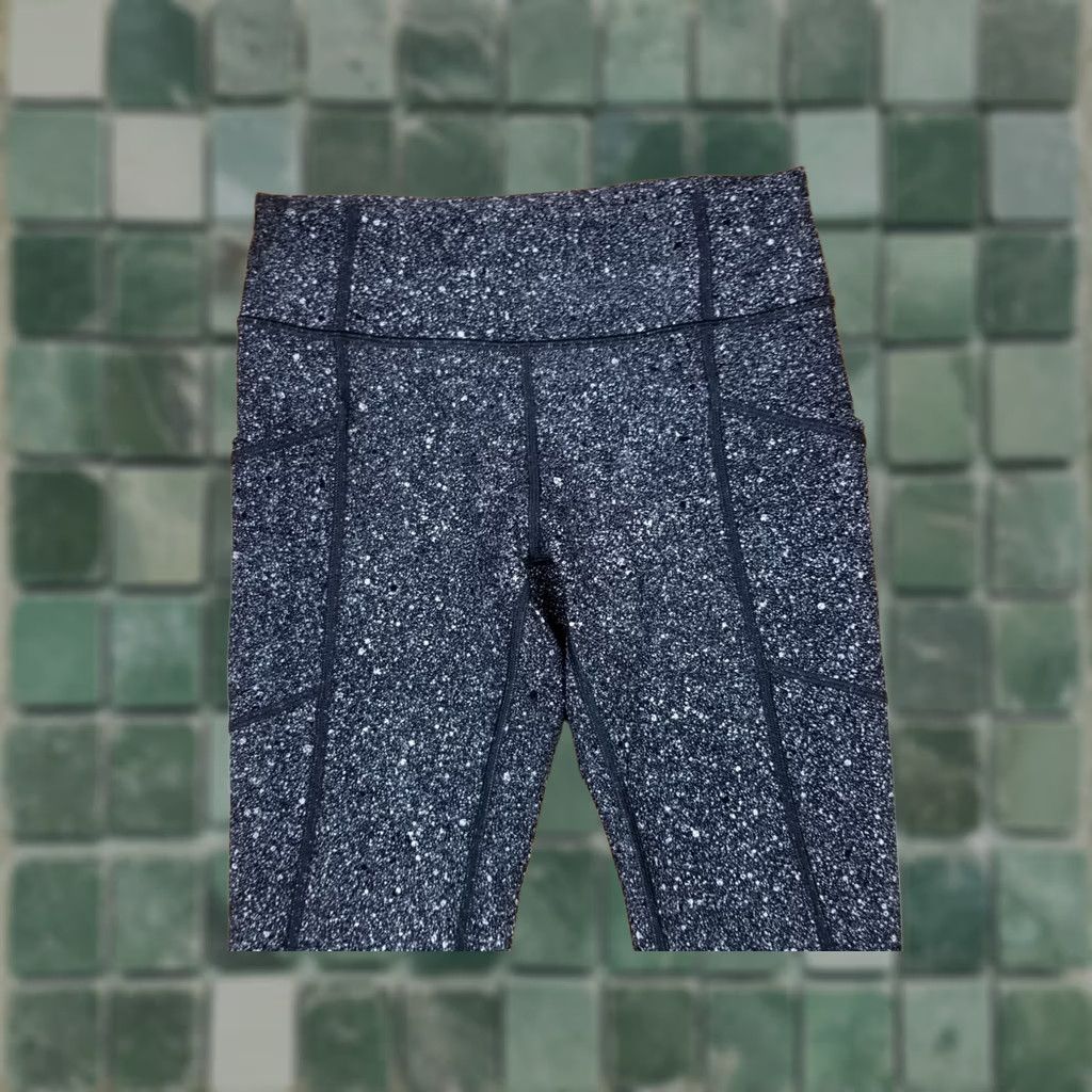 Lululemon LULULEMON Leggings SZ 4 Minty Leggings Women Gray Cotton Denim Athletic Ankle Hip Hop 24 INCH Waist 24 Inside 24 OUTSIDE 31 INCH Mens Women Girls Size 27" / US 4 / IT 40 - 1 Thumbnail