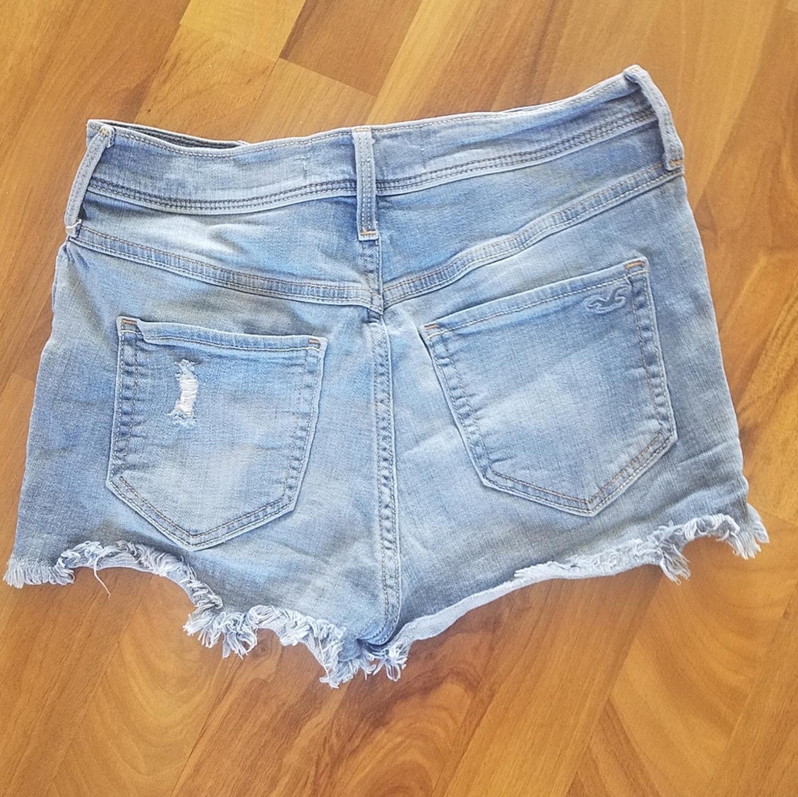 Designer Holluster Denim Blue Women's Shorts Size 5 Size 30" / US 8 / IT 44 - 1 Thumbnail
