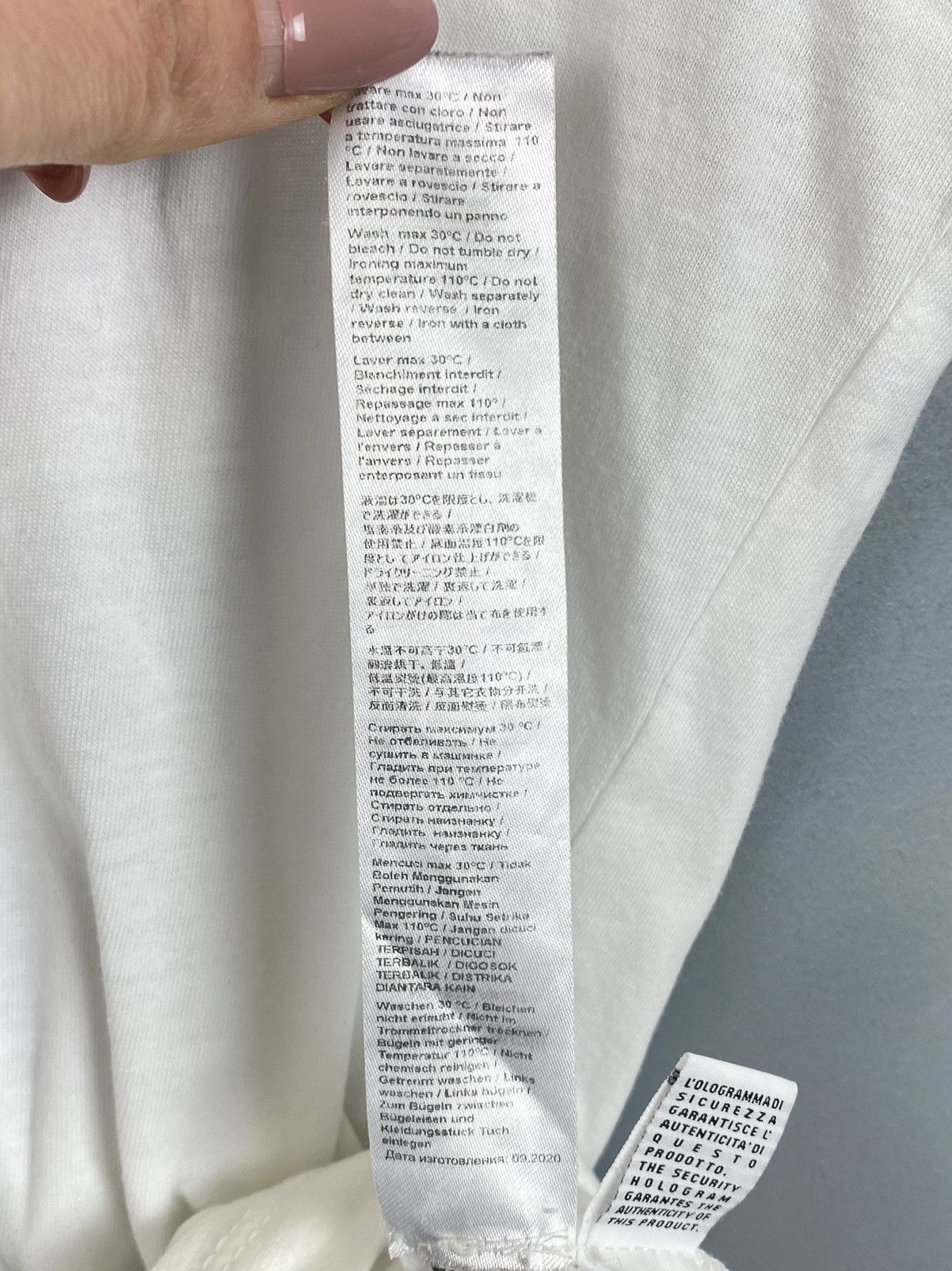 Roberto Cavalli Roberto Cavalli Women’s T-Shirt Size XL Snike Tiger Print Size XL / US 12-14 / IT 48-50 - 7 Thumbnail